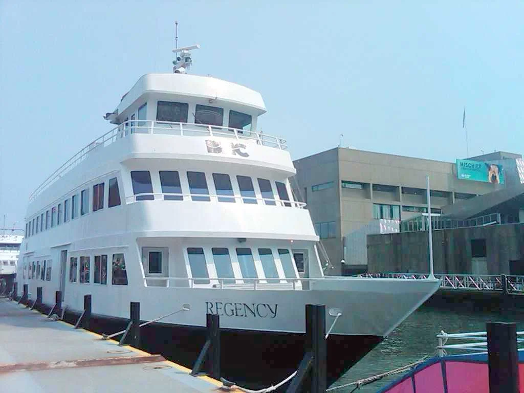MV REGENCY at Dock .jpg