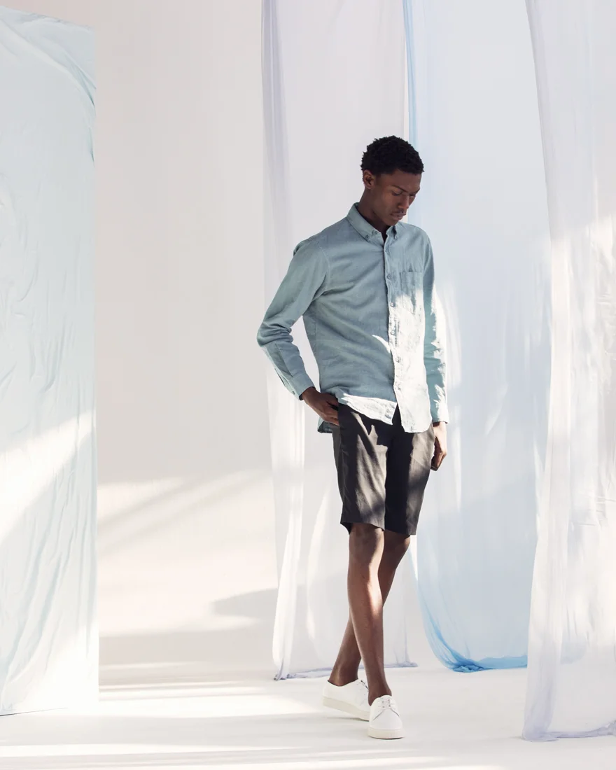 107-Outlier-NorthernRamiePivot-teal-walk.jpg