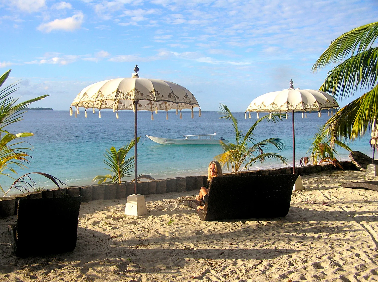 botik resort mentawais main building 5.jpg