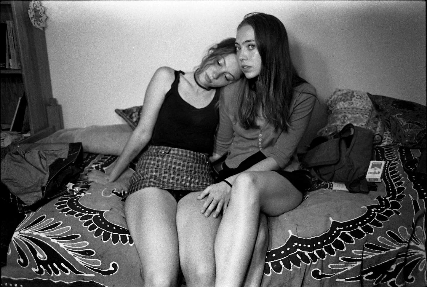 Chiara and Phoebe, 2015. © Cameron Schiller