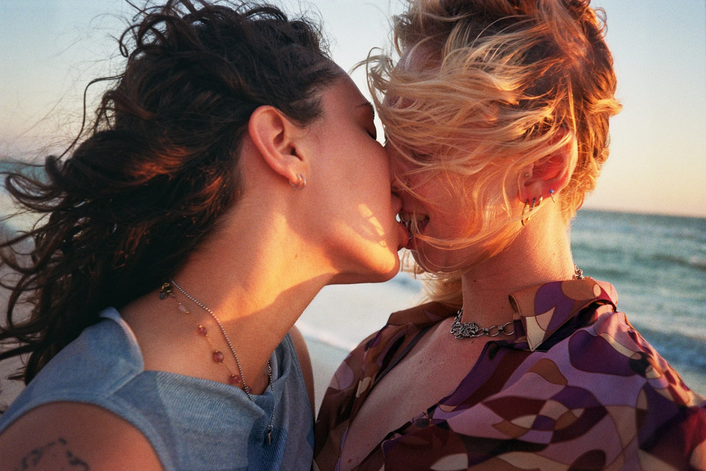Sabine and Keaton, snogging, (2026).