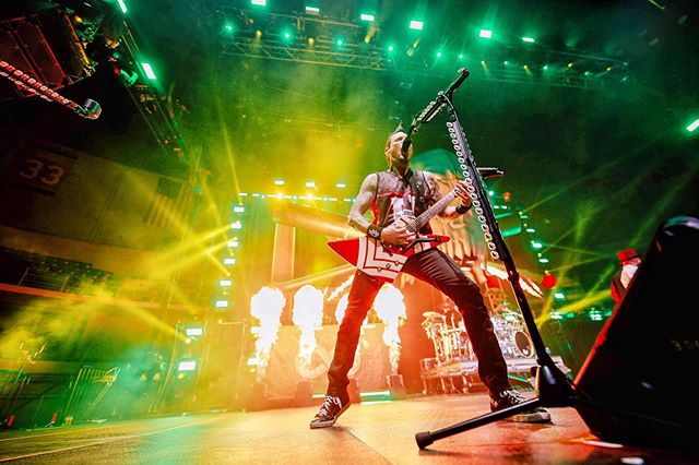 Last night, Jason Hook was taken to the emergency room where it was determined his gallbladder needed to be removed. Jason underwent surgery successfully but will have to remain in the hospital until his doctors determine he is fit to be discharged a