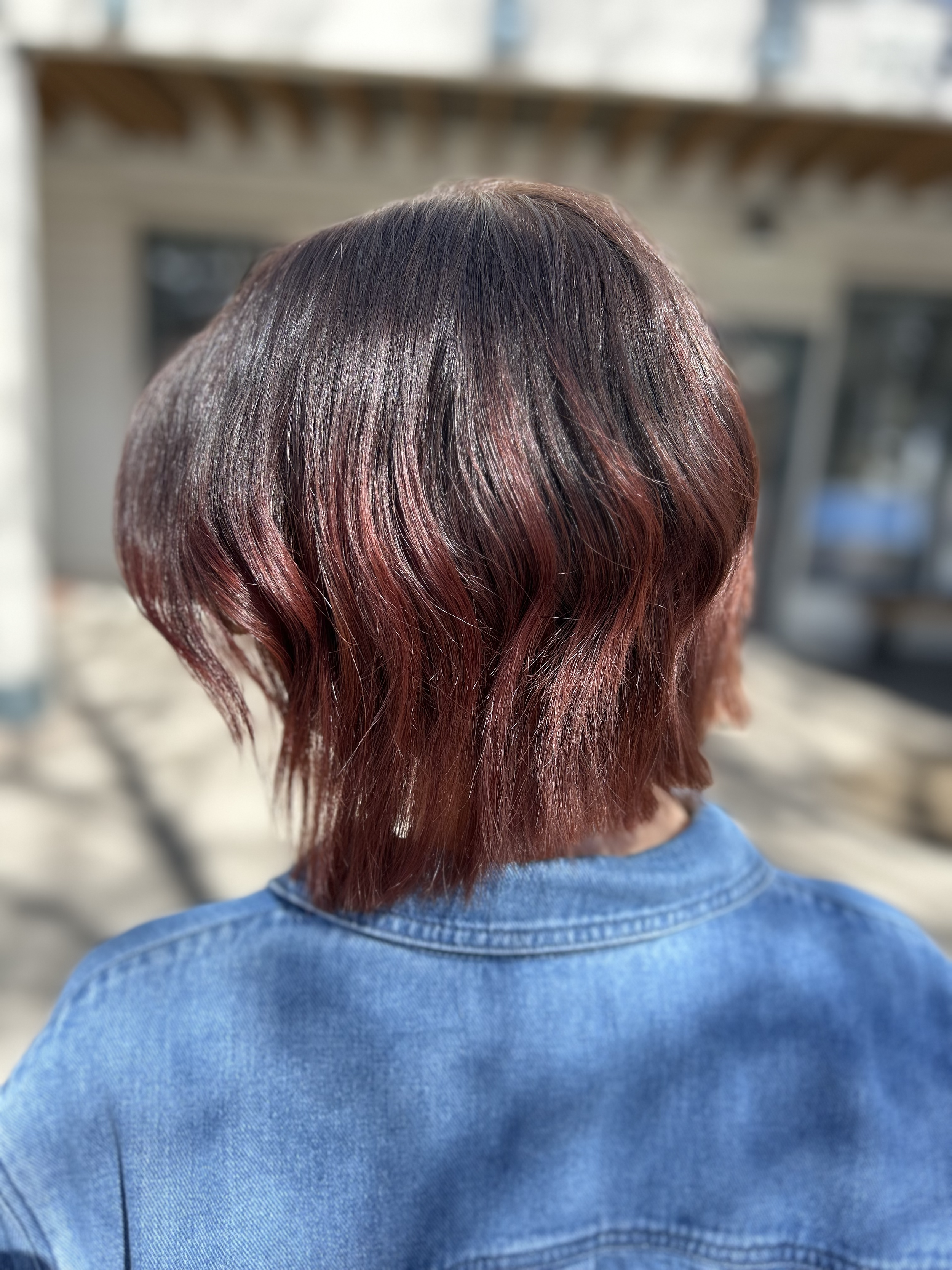 bouncy-bob-haircut-trend-2025-arvada-stylist.png