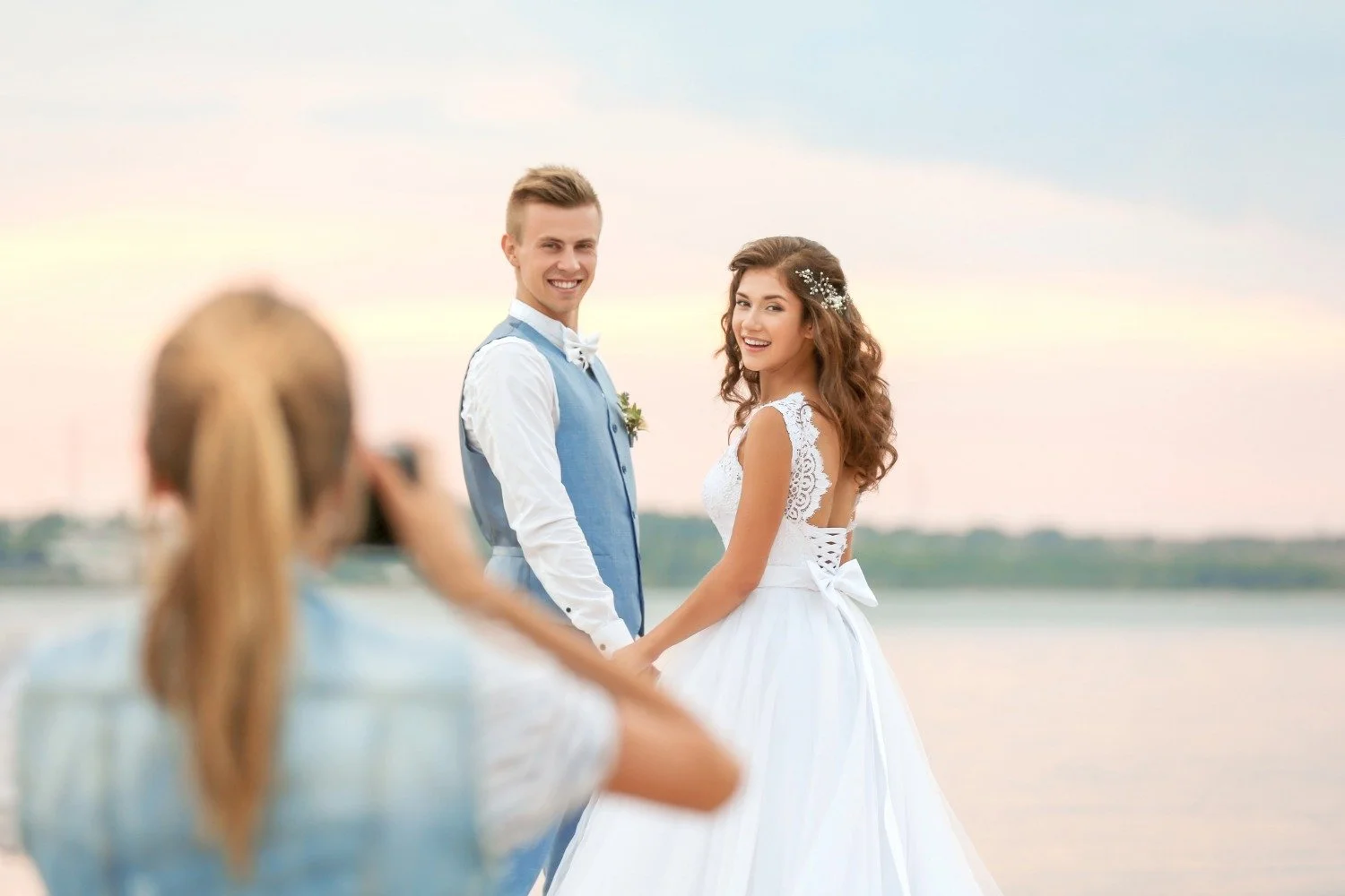 How to Schedule Hair Color Before Your Wedding: 10 Timing Rules for Photos-Ready Hair