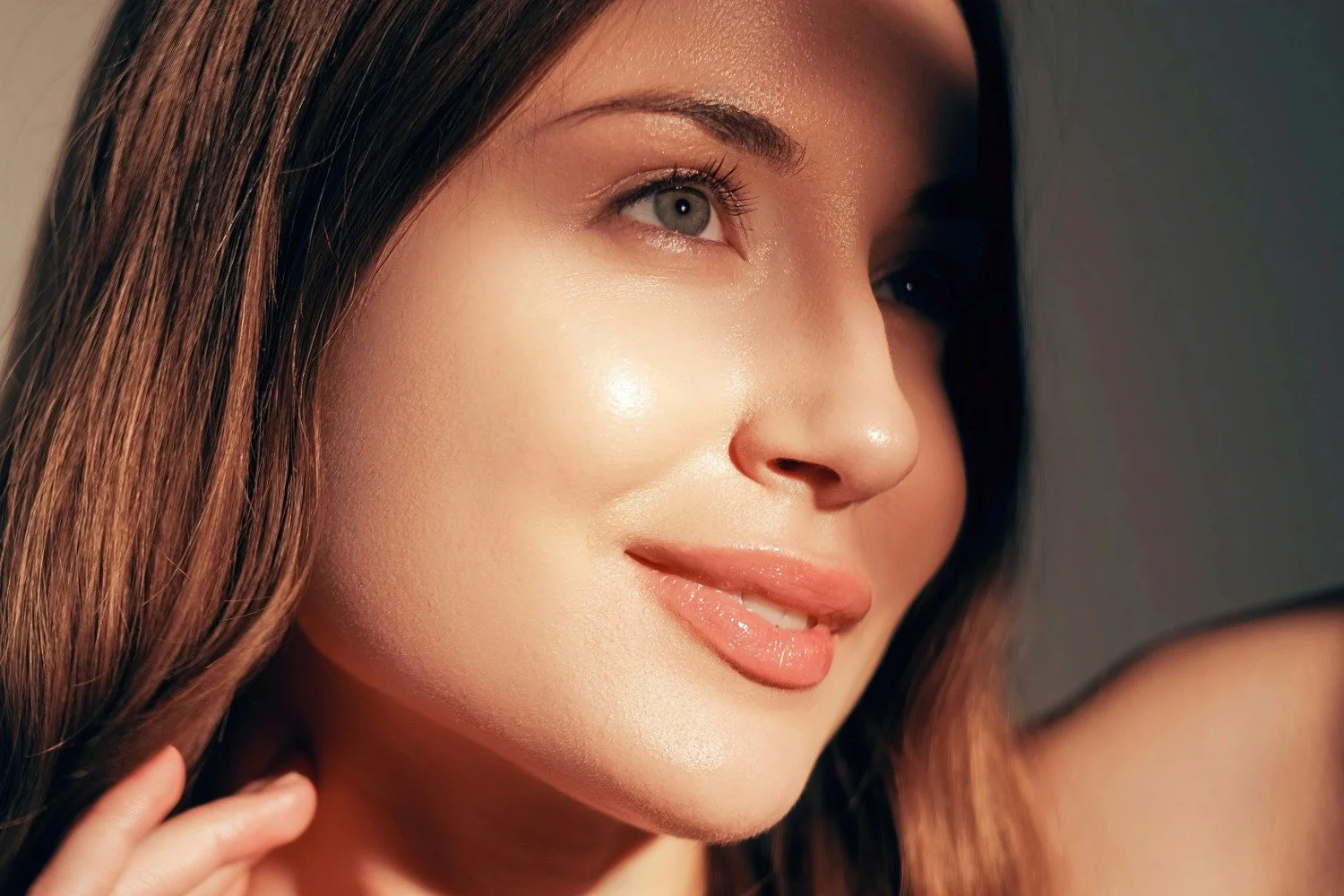 How to Get Glowing Skin Without Overexfoliating: 8 Expert Tips