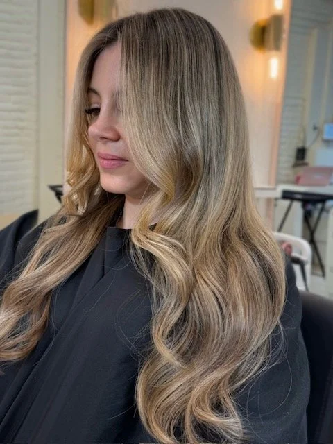 aurora-hairstylist-kelsey-farran-dimensional-blonde-highlights.jpg