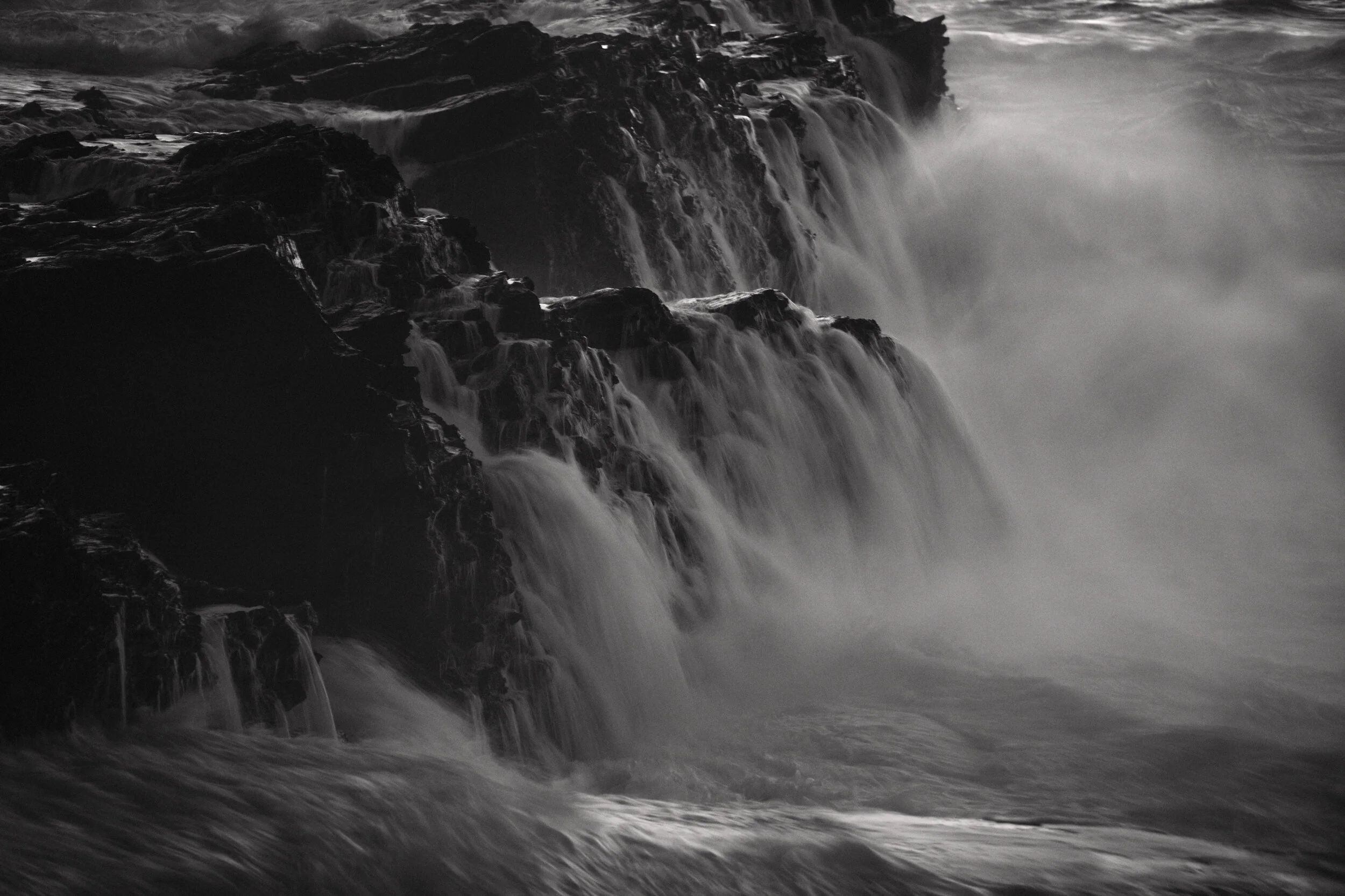 SLOWSHUTTER_ANDREWKAINEDER.jpg