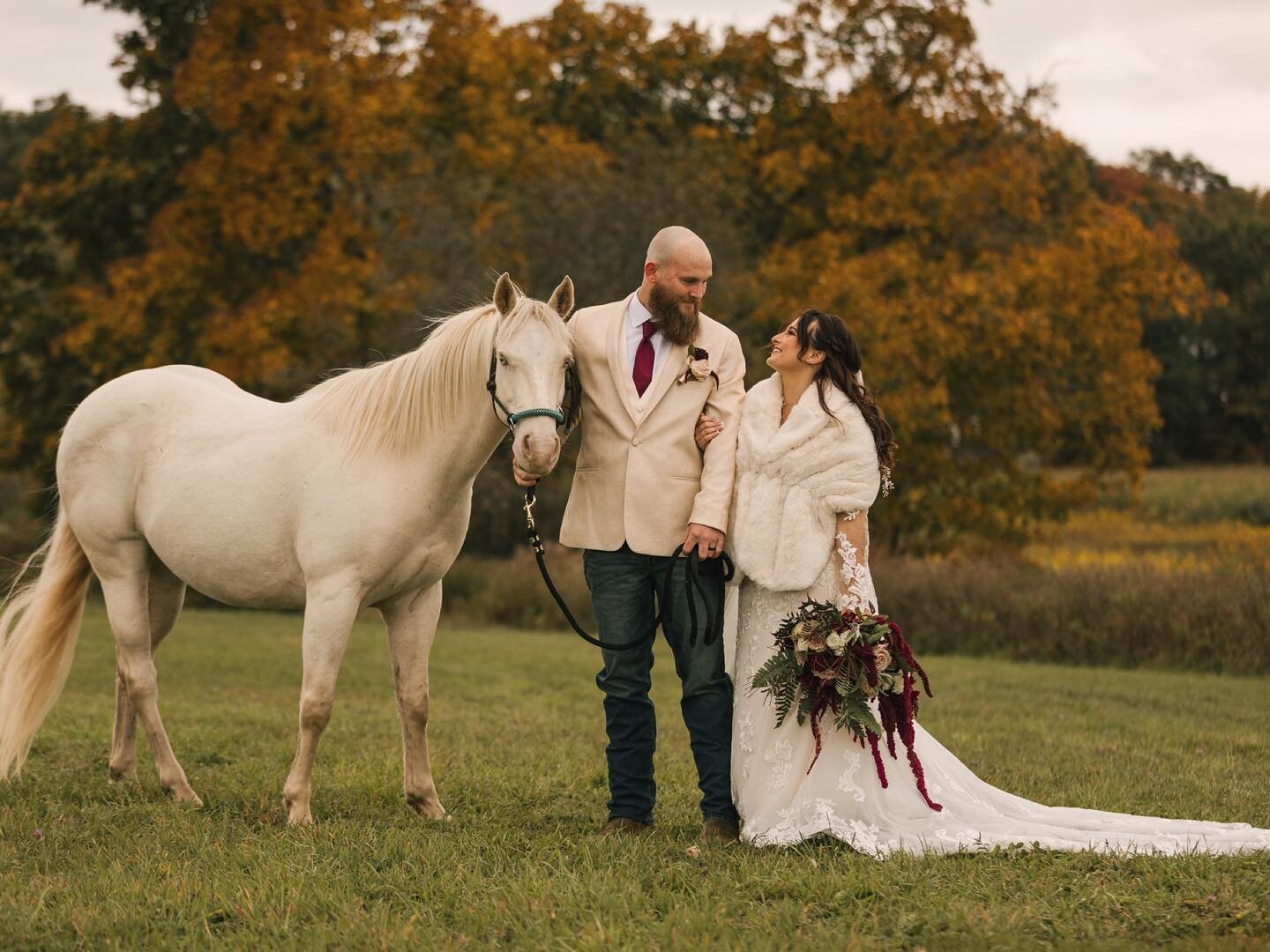 Jacqui + Eric | 10&bull;7&bull;2023

I finished out my fall wedding season with this gorgeous day at Huckleberry Mountain Orchard!