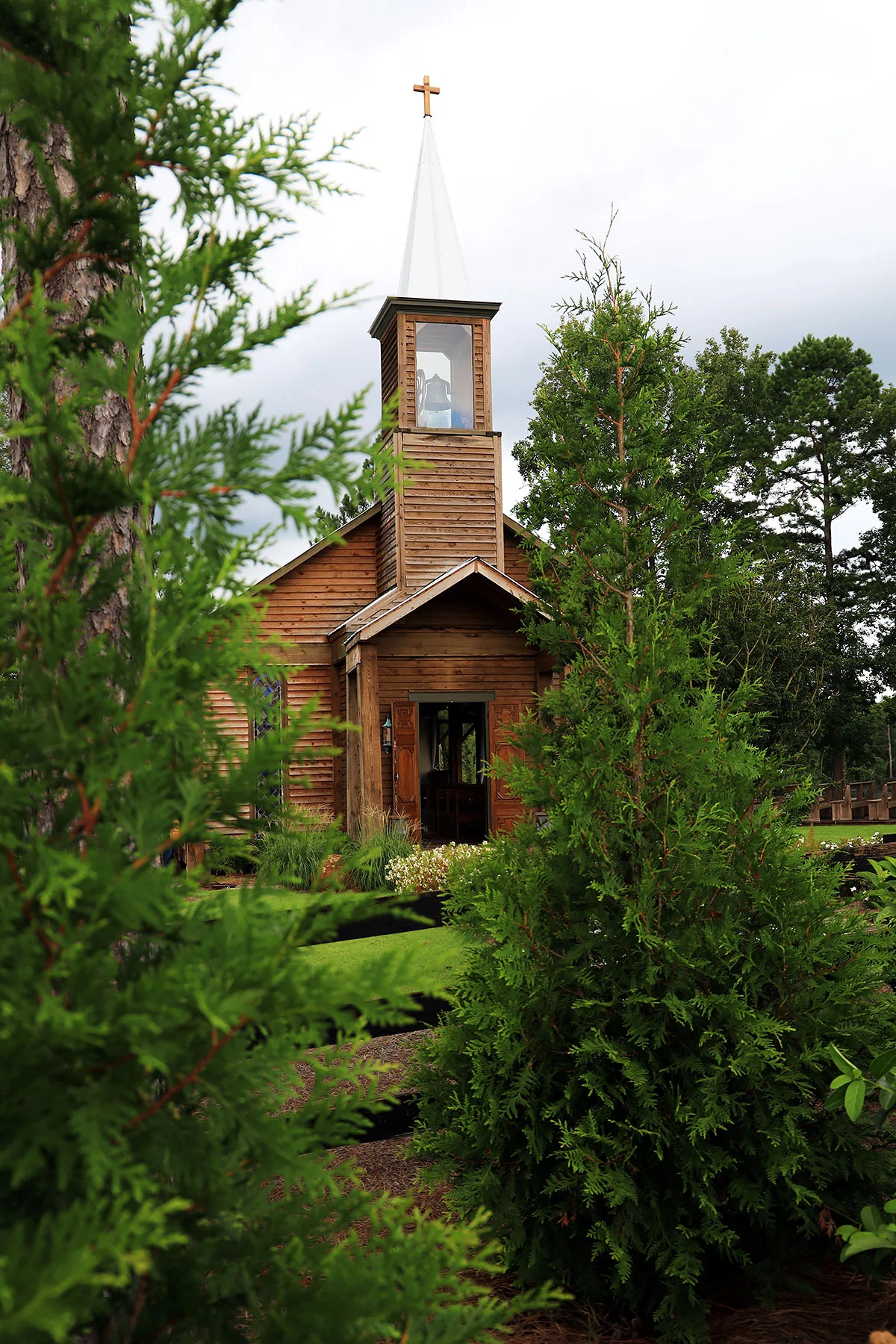 The Kelly Chapel — Pine Knoll Farms