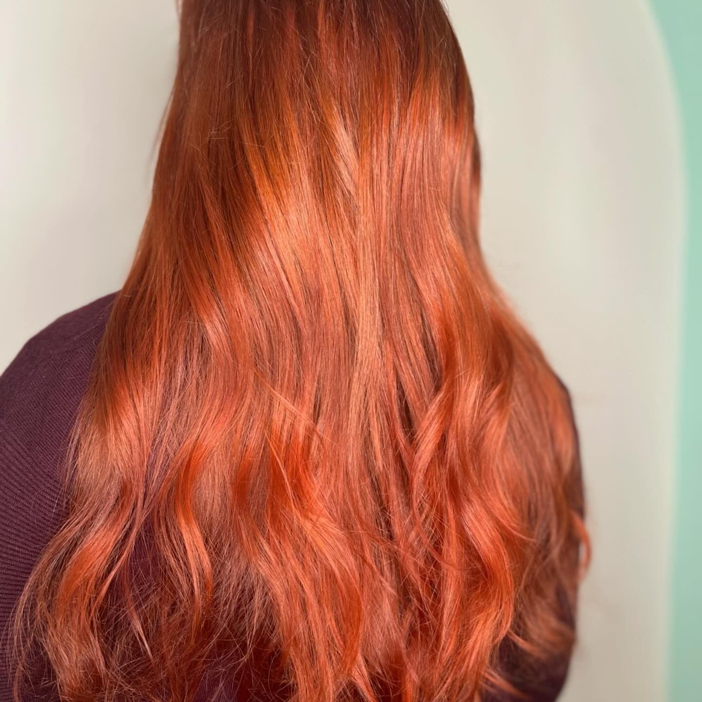 Reds💌🍒😍
A hairstylist and a redhead go hand in hand🤝

Red/Copper Refresh perfected by Color Specialist Lori😘

#redhair
#copperhair
#colorspecialist
#pdxhair
#portlandsalon
#pdxhairstylist
#veganhaircare