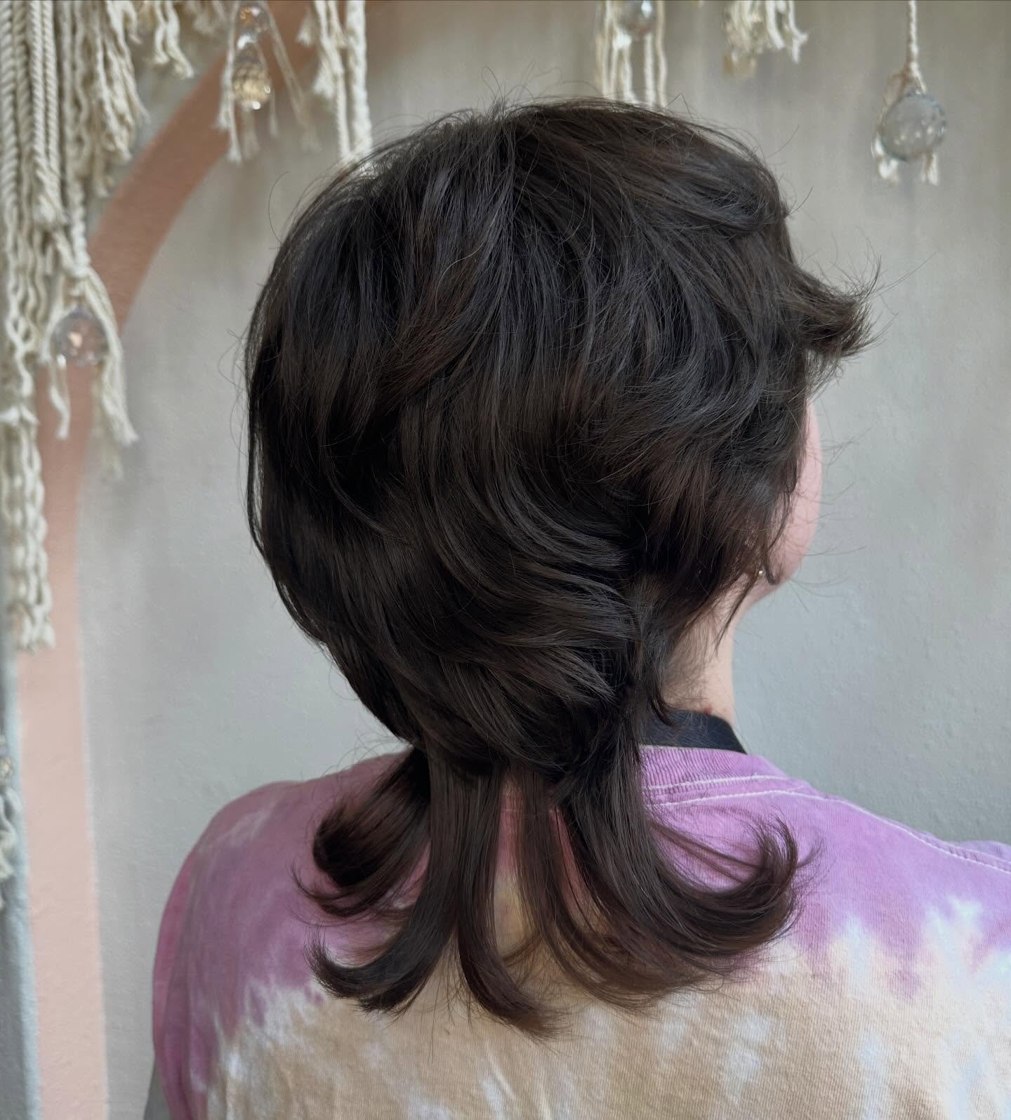 We are loving this little JELLYFISH cut by Emily @hairby_et