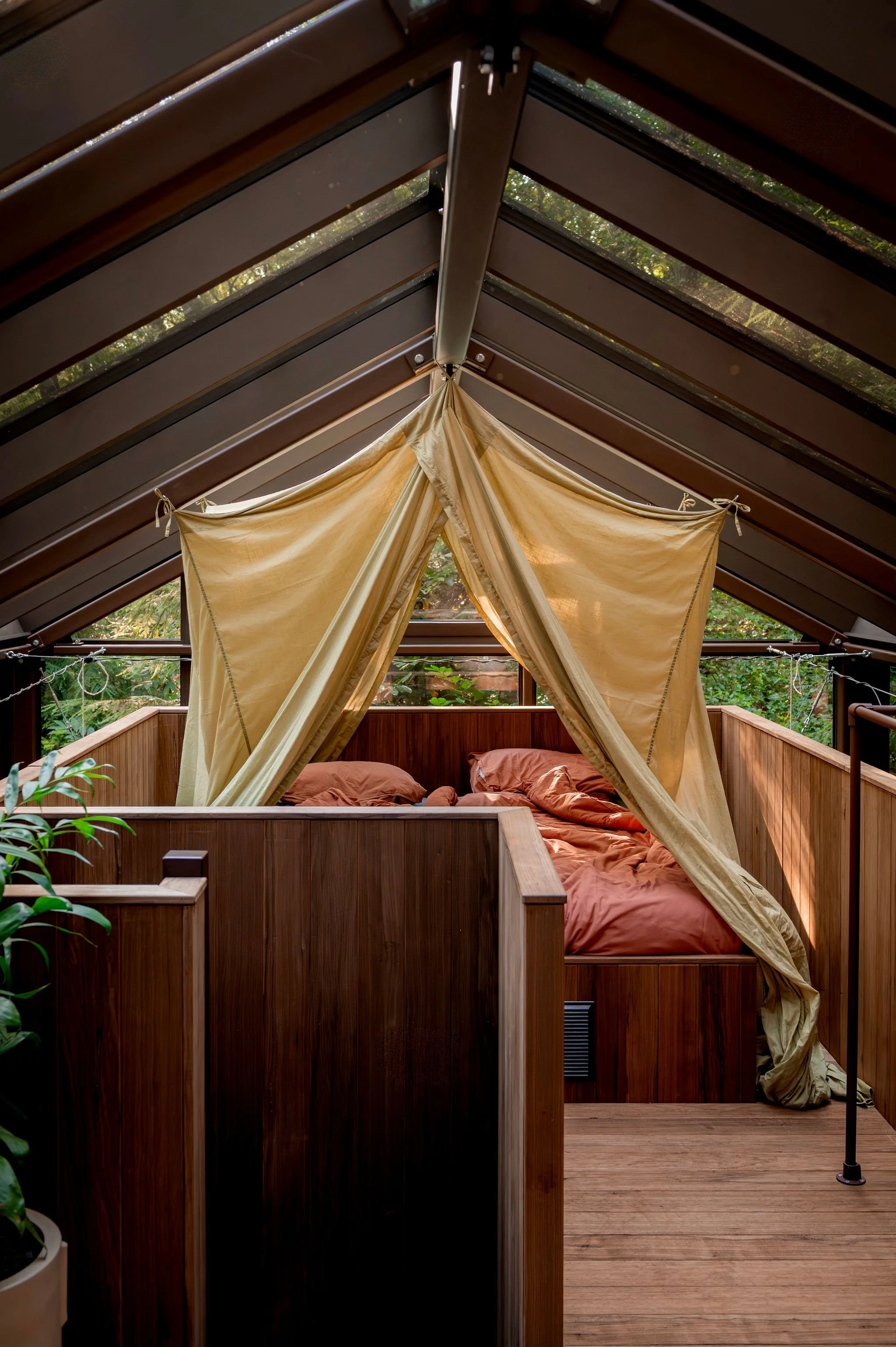 WhereSheGoesXGetawayDeluxeHetNest62.jpg