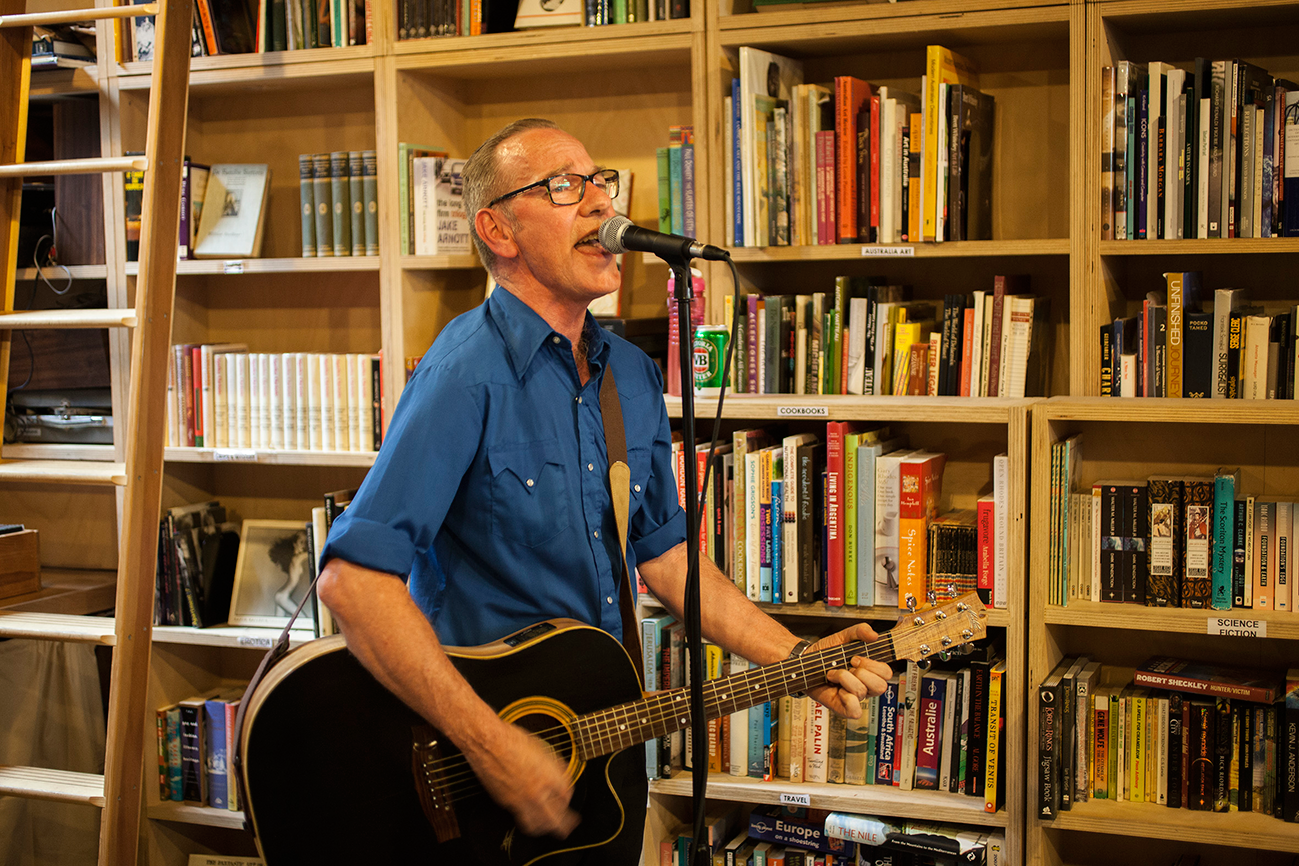 Jon plays instore at The Searchers record store, Melbourne