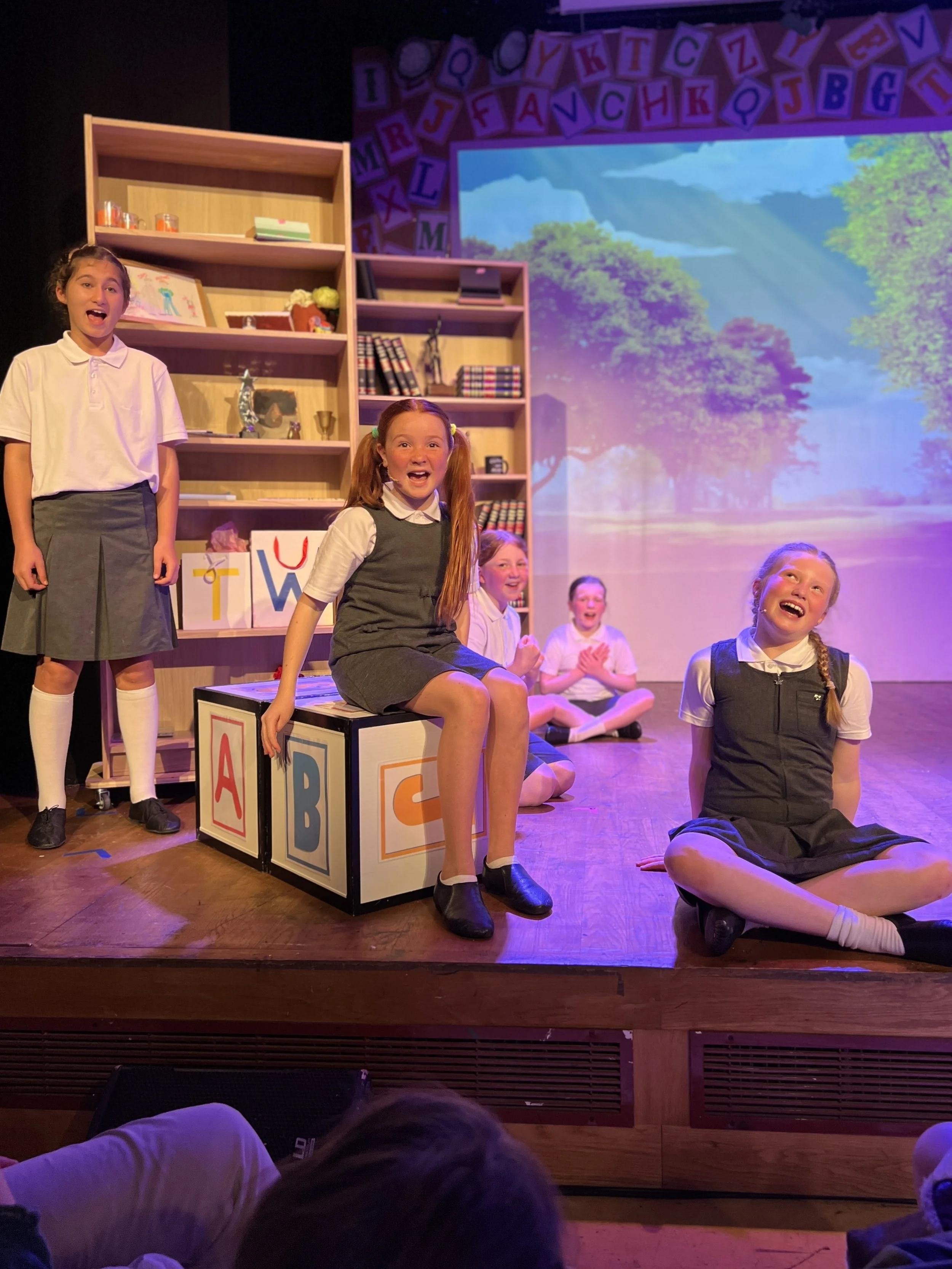 Inter Singing 4th-6th Class