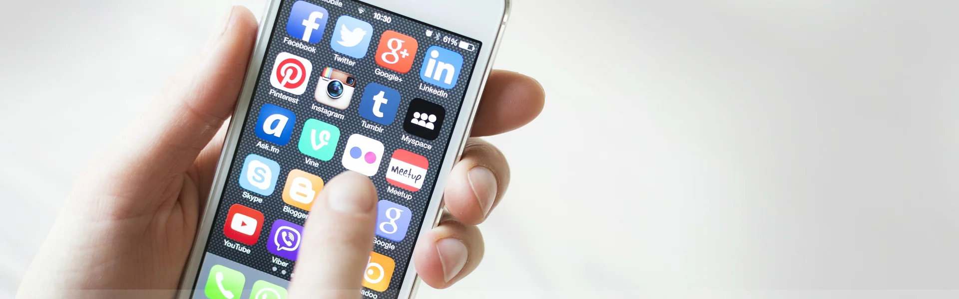 Tips For Real Estate Marketers to Build a Social Media Following