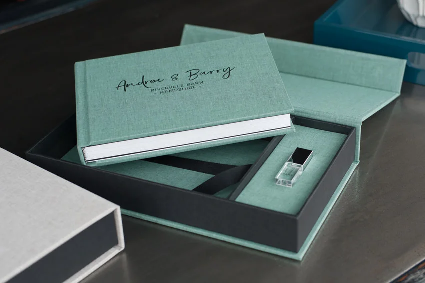 Book-USB-box-LR-20.jpg