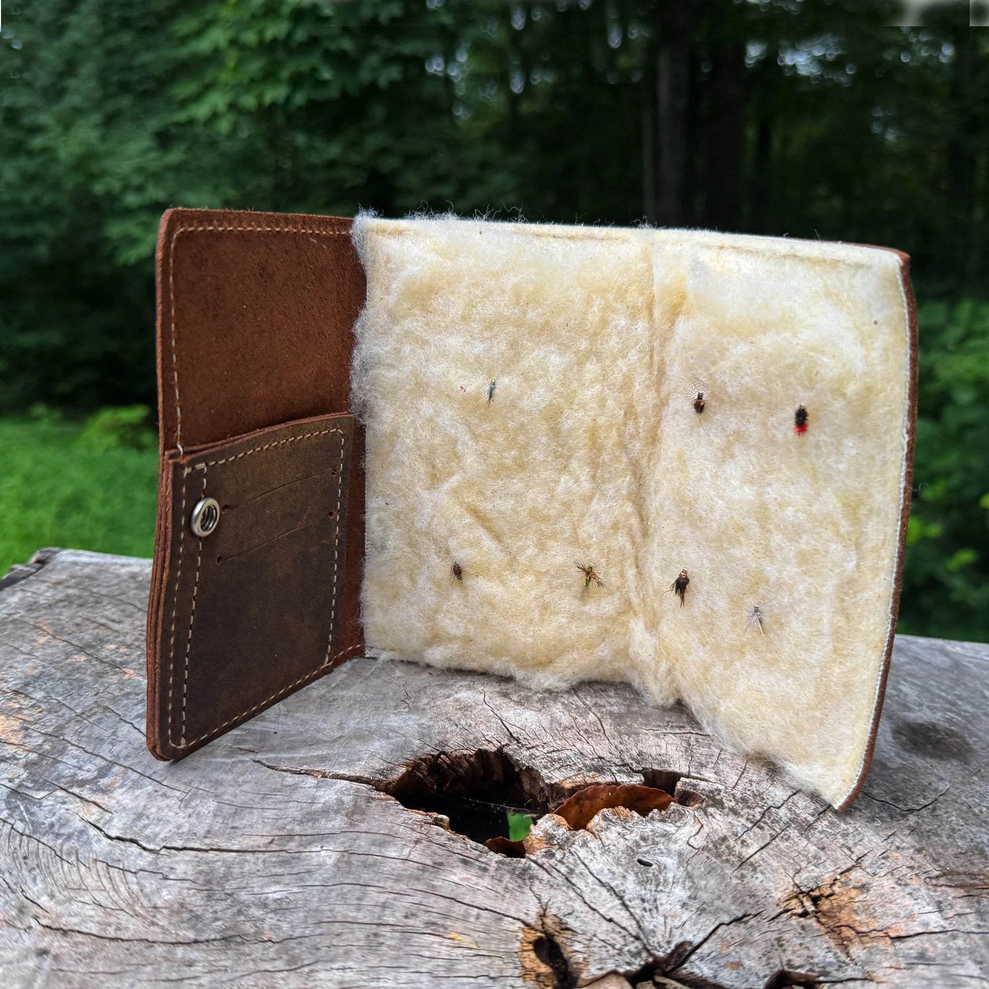 Leather-Fly-fishing-wallet-handmade-for-flytying-flyfishing-wayward_0002_IMG_3450.jpg