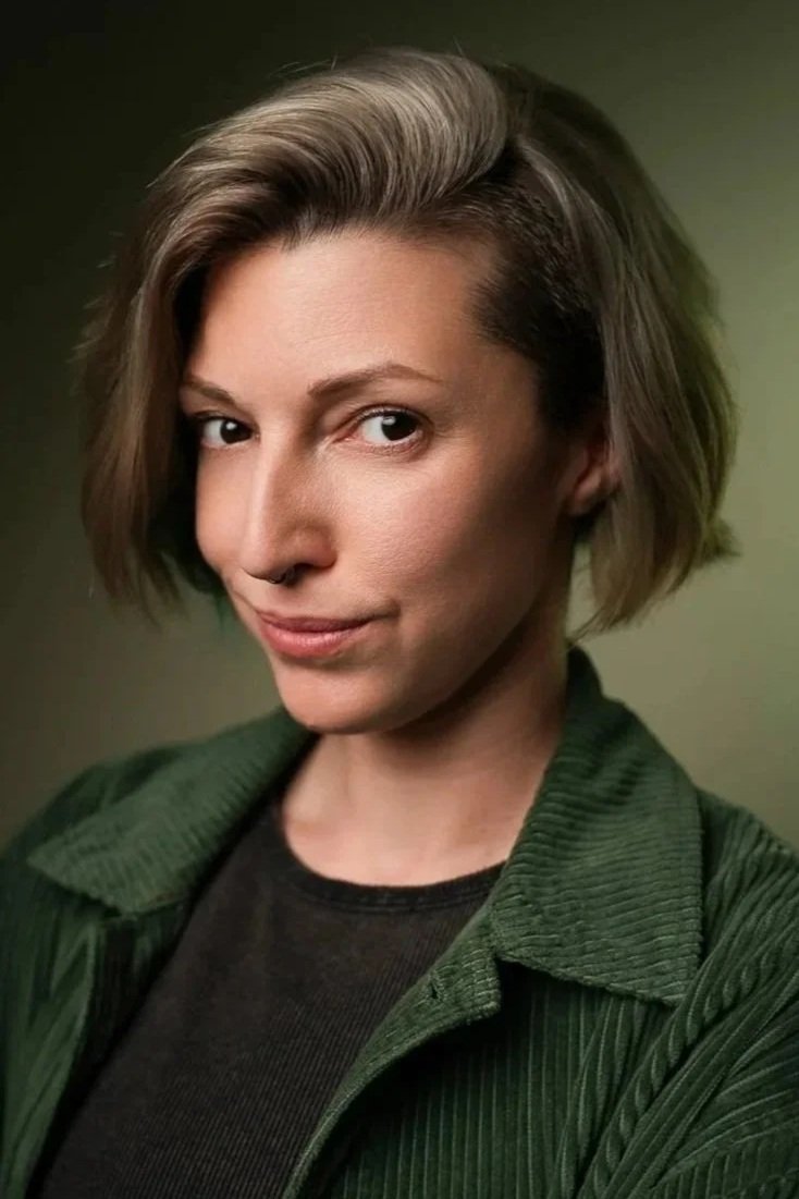 Laura Davey actor headshot London