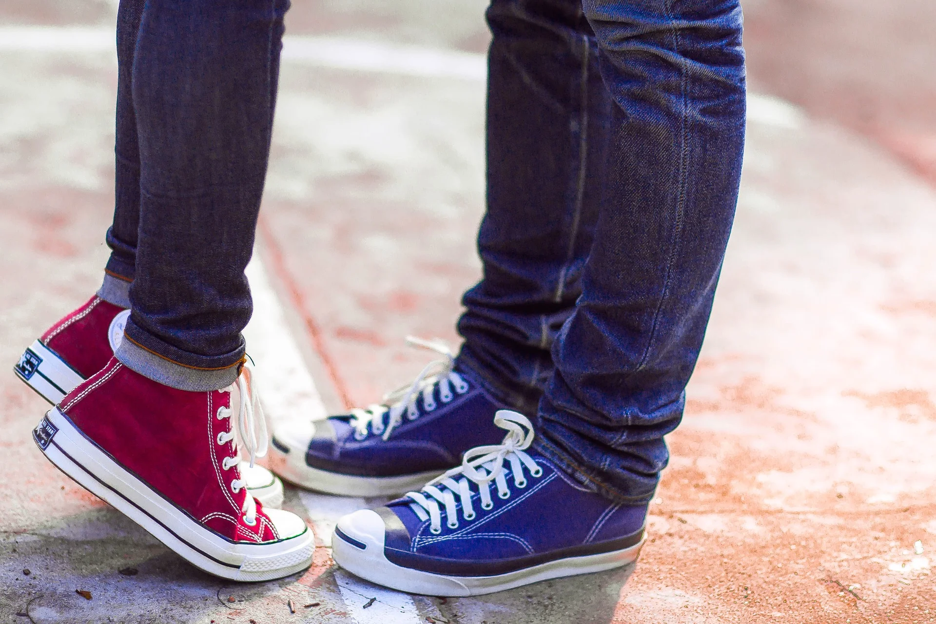 converse-2521534_1920.jpg