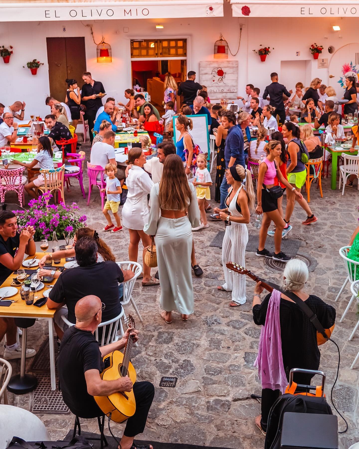 @elolivomioibiza is situated in Dalt Vila, the most beautiful and historic area of Ibiza. You will also enjoy a romantic boho-chic atmosphere with live music ❤️ Book your table now online
