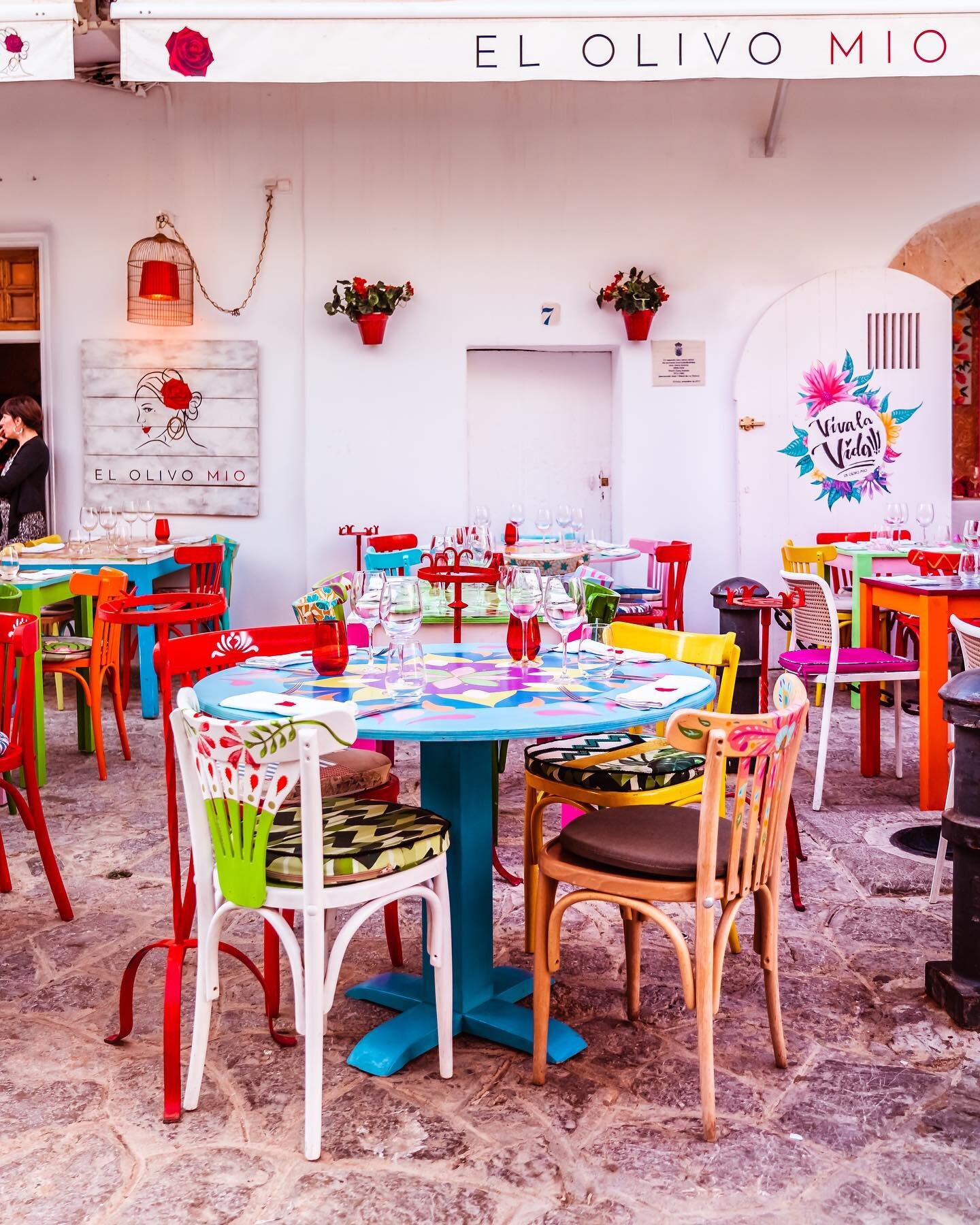 Discover the hidden gem of Ibiza at @elolivomioibiza, the restaurant that will make you fall in love with Mediterranean cuisine all over again ❤️
