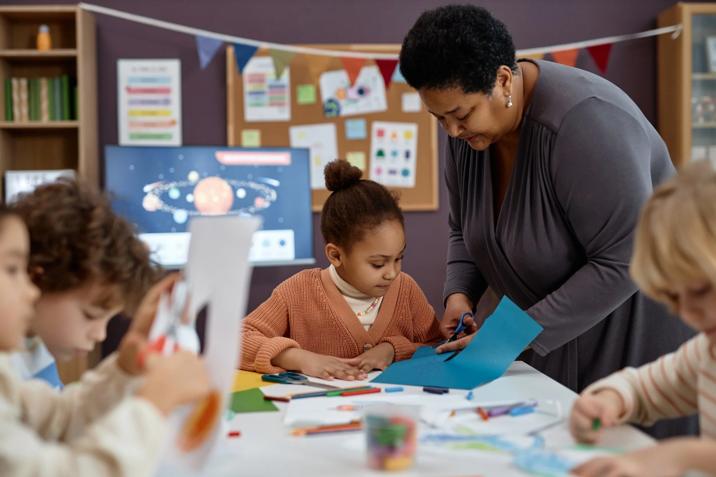 children-learning-art-and-craft-with-teacher-2026-09-23-19-27-19-utc.jpg