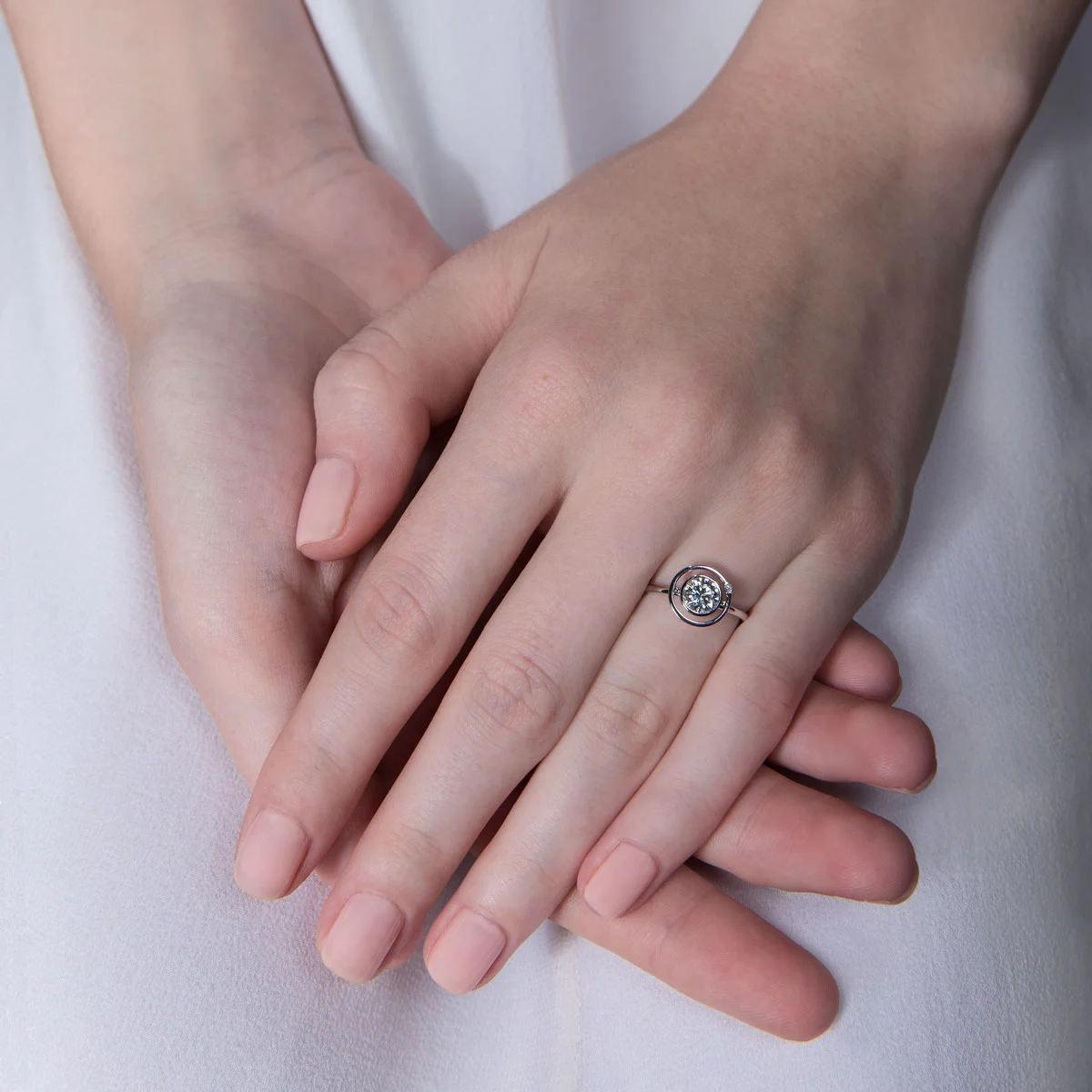 STAR-DANCE-LOOKBOOK-04-square.jpg