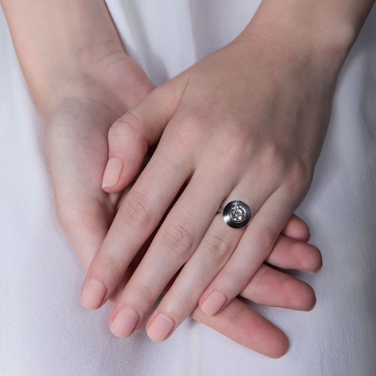 STAR-DANCE-LOOKBOOK-03-square.jpg