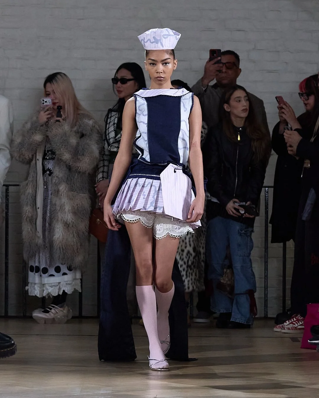 FASHION DESIGNER @bettymeyers_ 

Fashion Collective @salfordfashiondesign

Show Production @richardthornn
Production team @theofficialisobe @logunscr33n @fre4knsty @mei_19478 
Runway images @oogunshakin 
Makeup by @beccisbrushes for AOFMPro @aofmakeu