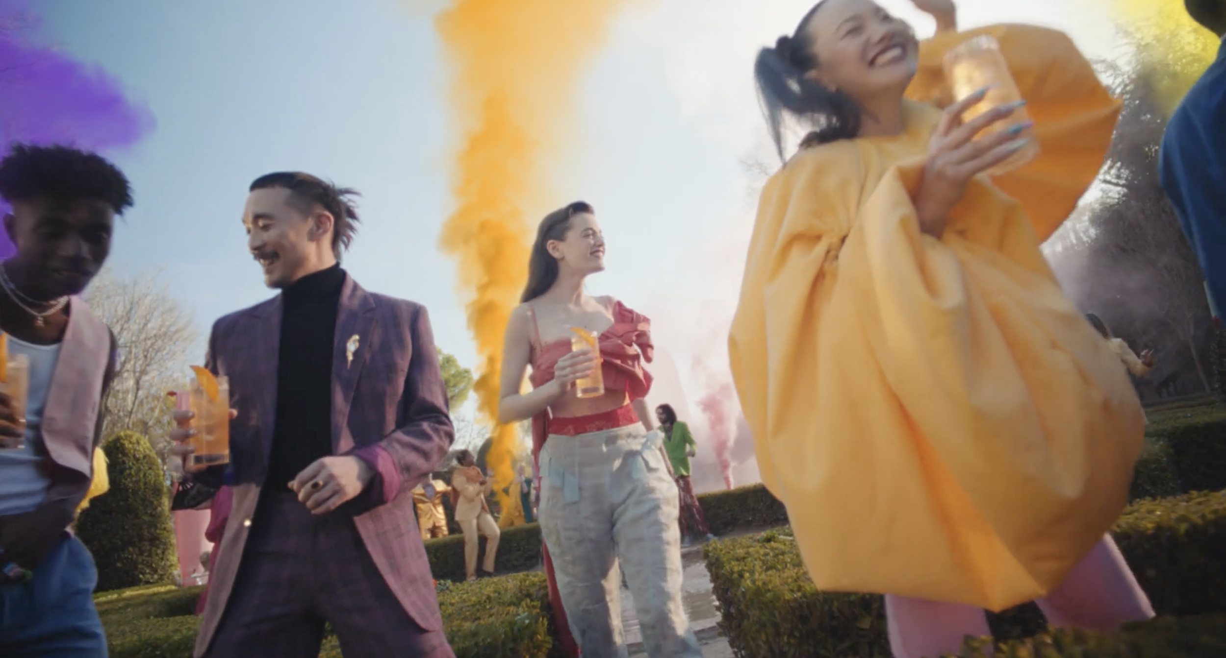 Smirnoff / Mango And Passionfruit Twist.  Dir Christine Yuan 