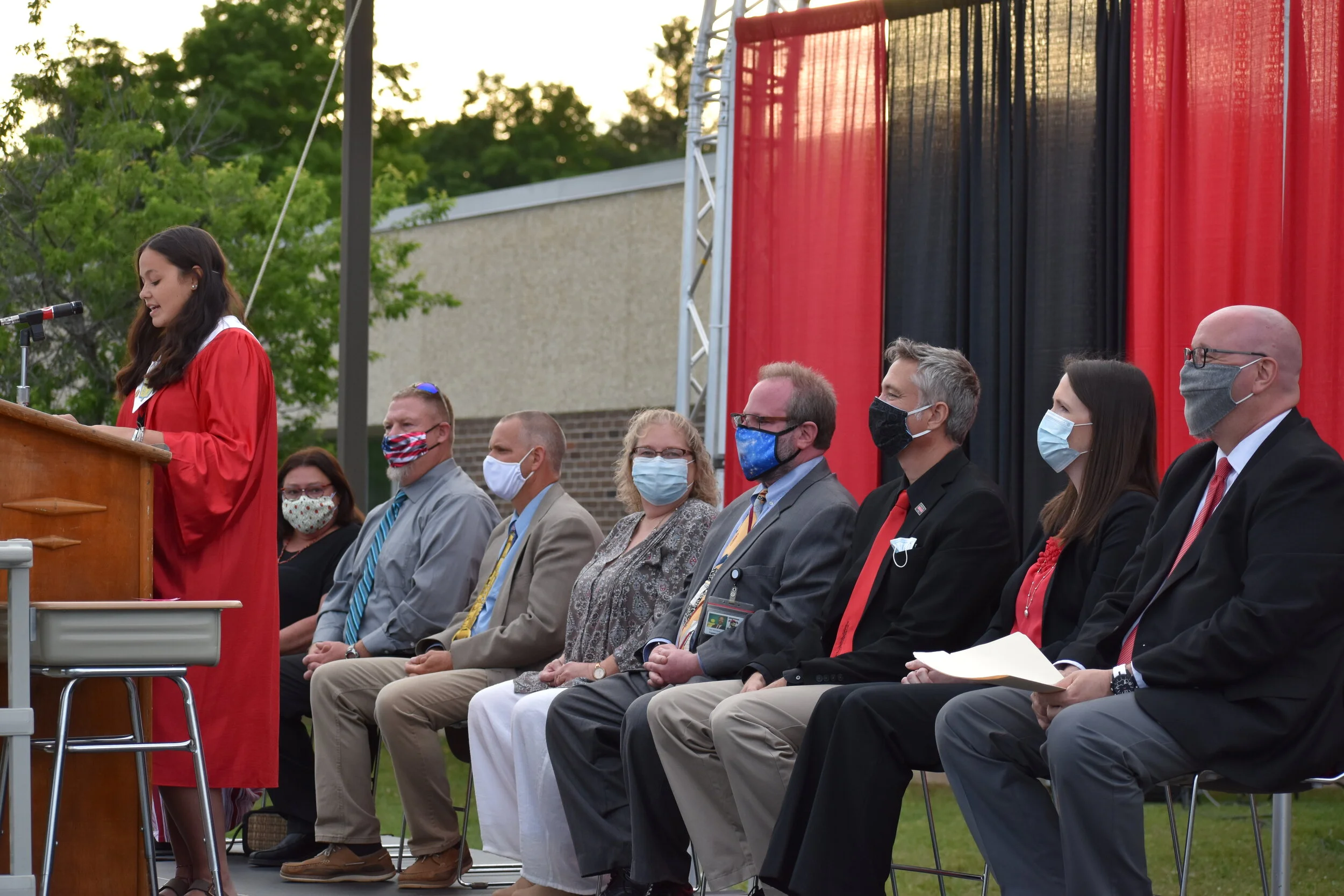 closing speech w_officials.JPG