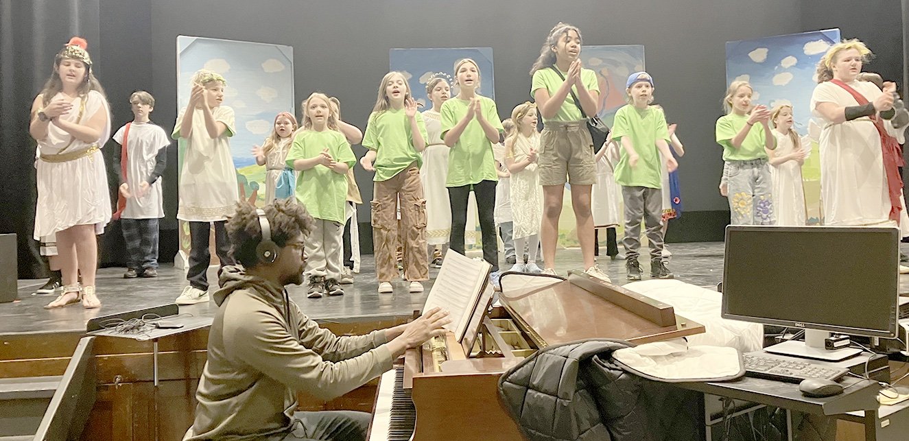 LP Quinn Play 5 copy.jpg