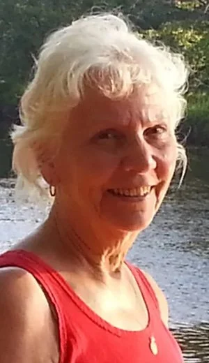 Obit- Russel, Joanne copy.jpg