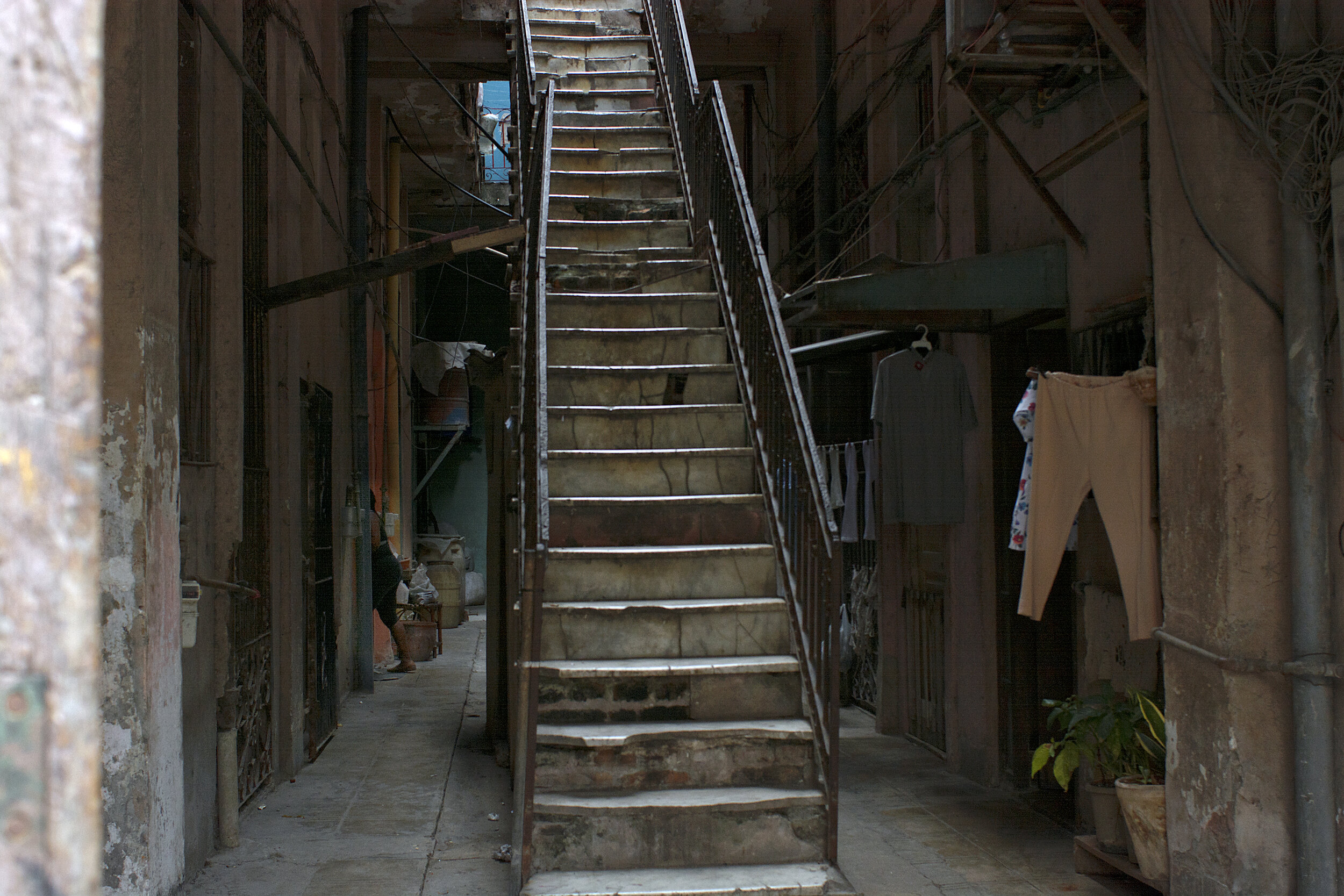 crooked_staircase_cuba.jpg