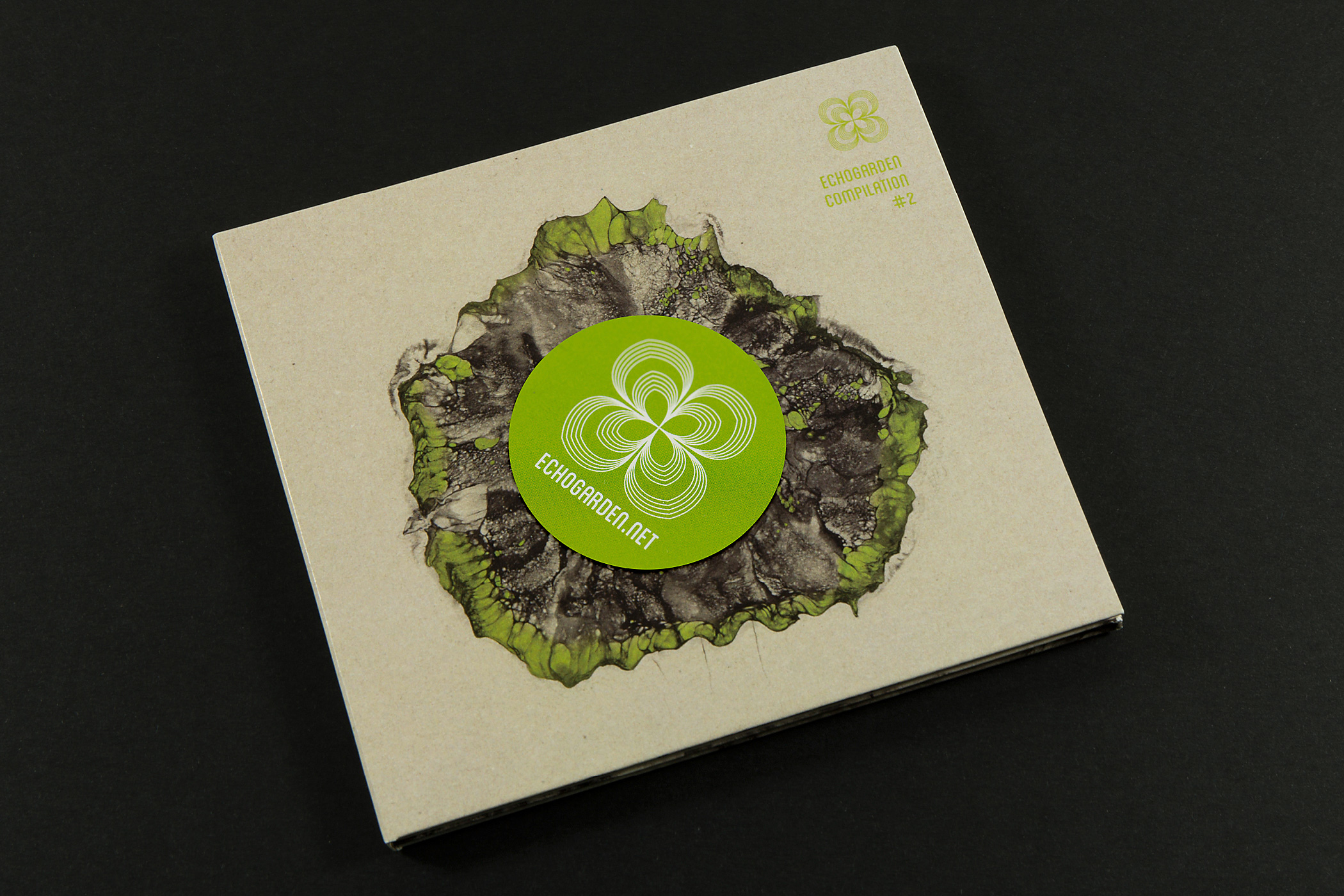 domrauschen_grafikdesign_echogarden_compilation2_1.jpg
