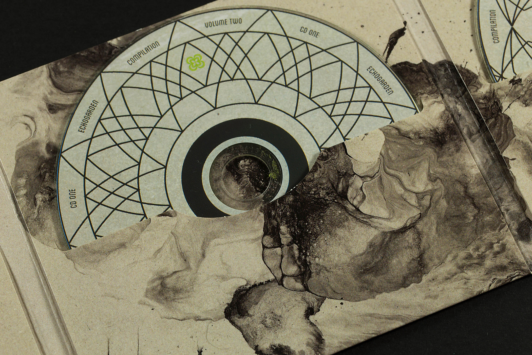 domrauschen_grafikdesign_echogarden_compilation2_11.jpg