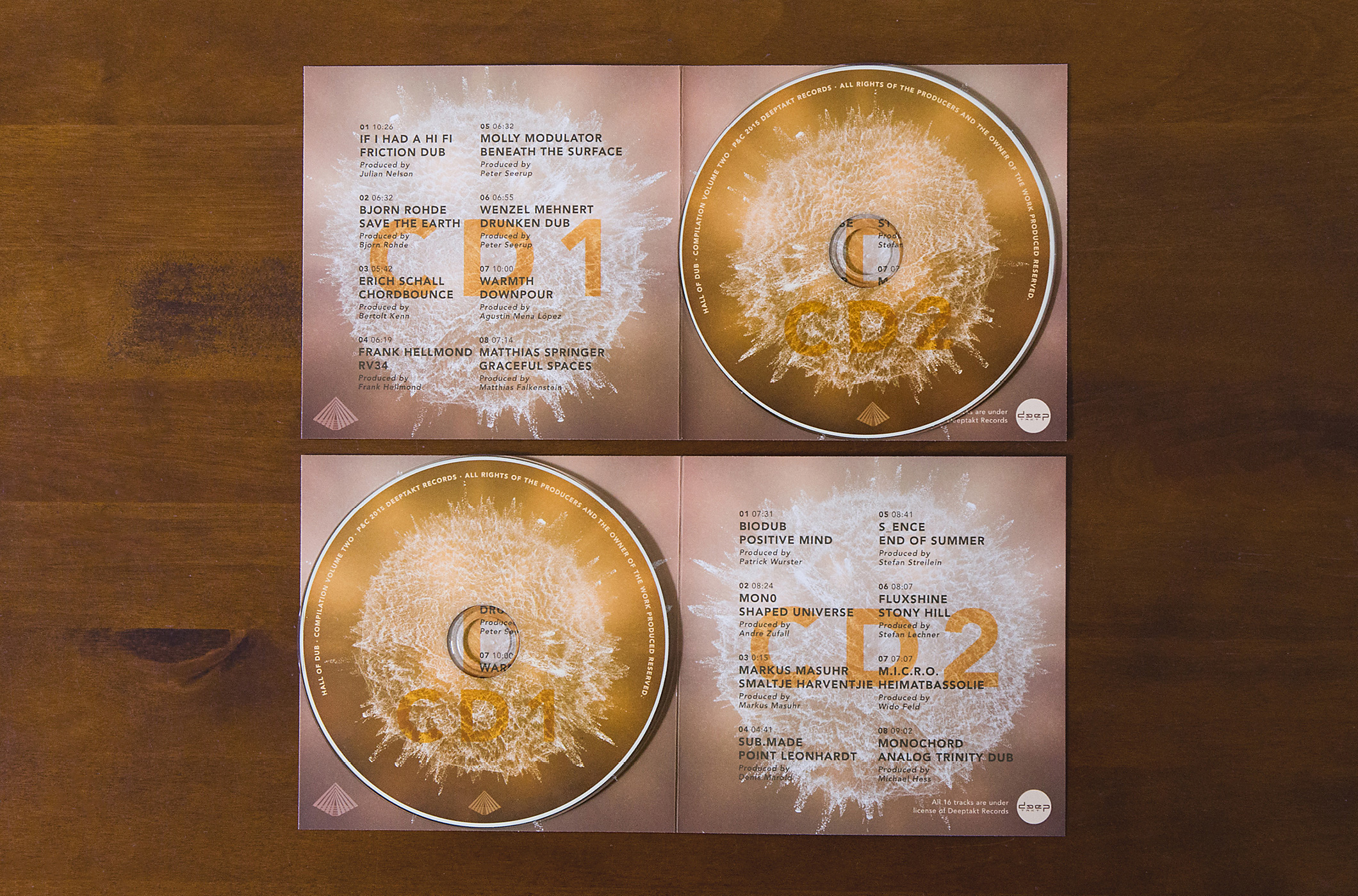 domrauschen_grafikdesign_deeptakt_CD-VA-Vol2_7.jpg