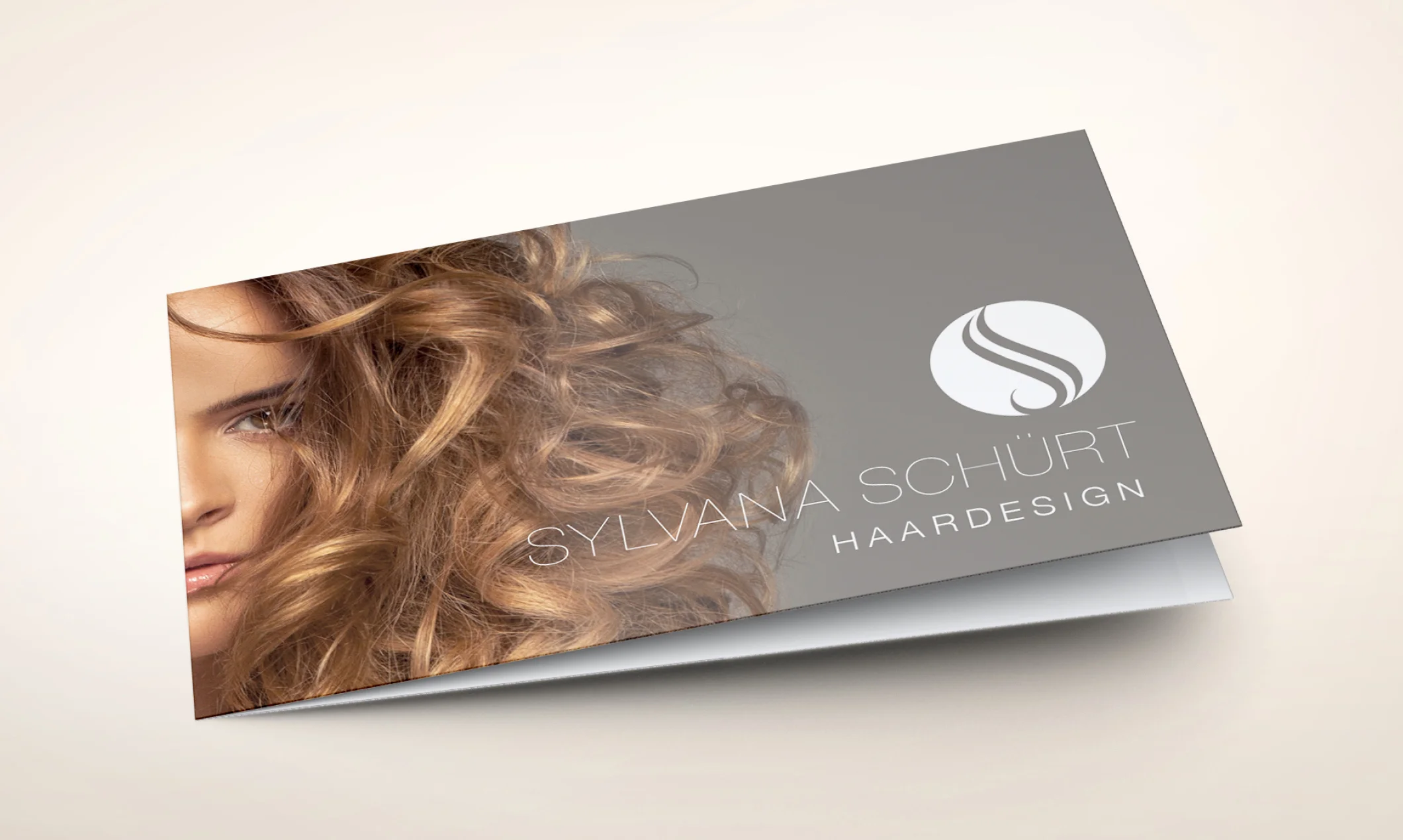 domrauschen_grafikdesign_haardesign_sylvana_5.jpg