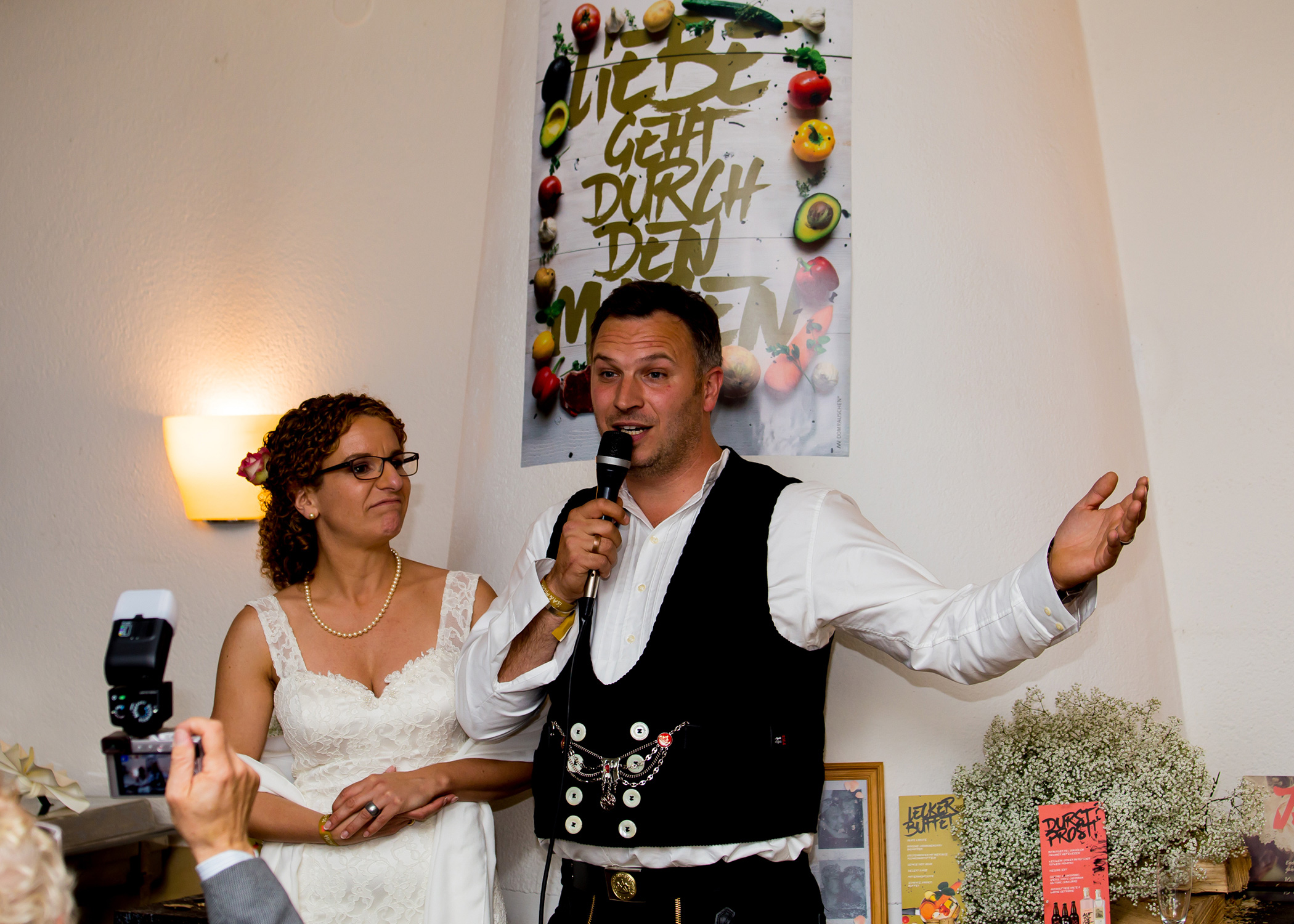 Domrauschen_Grafikdesign_Kampagne_Hochzeit_Misa_27.jpg