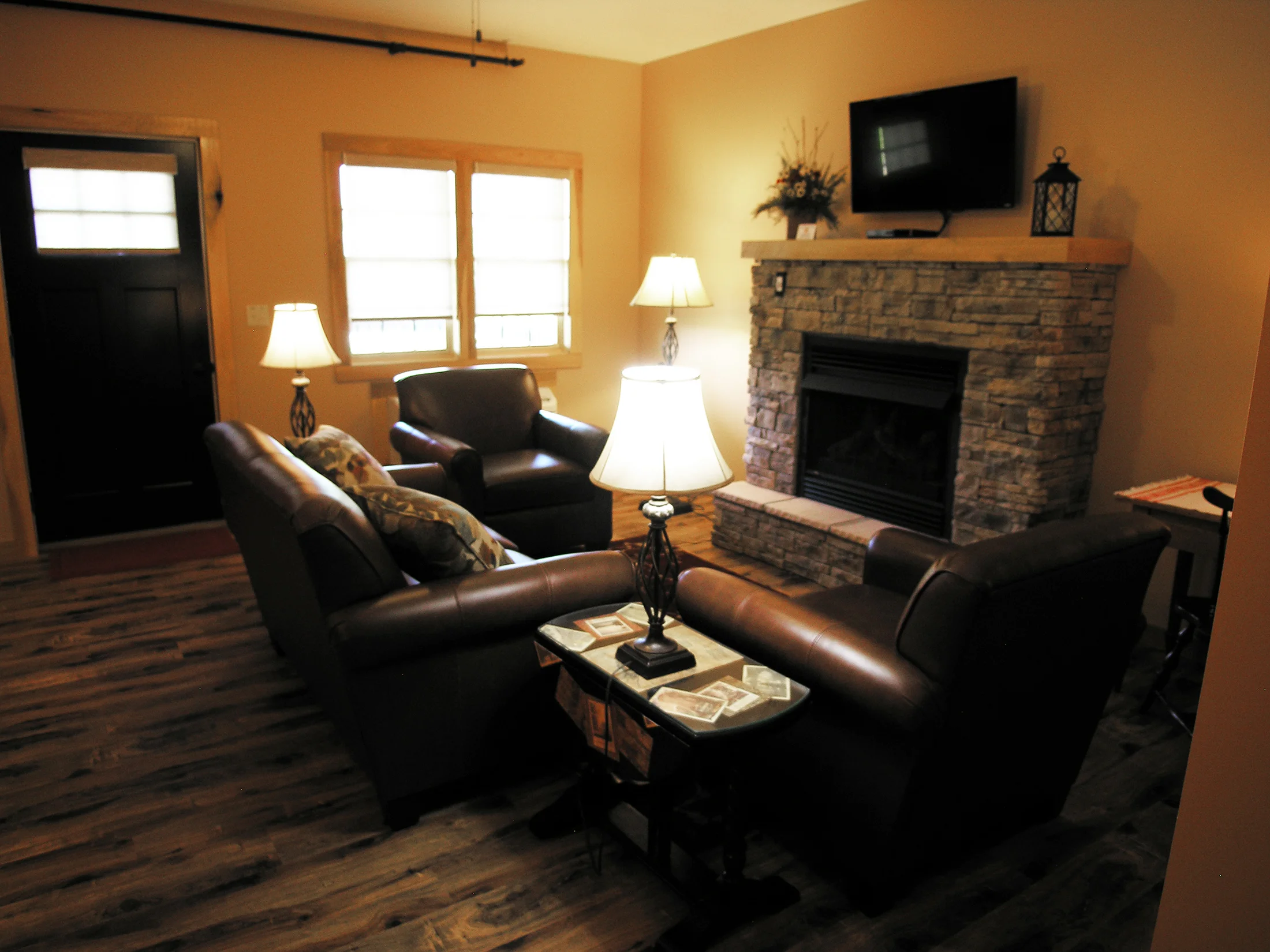 Winery Suite 1 living area