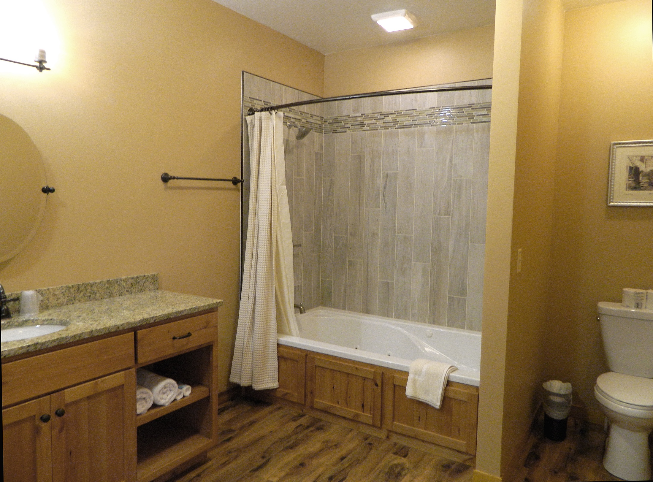 Winery Suite 2 full bathroom