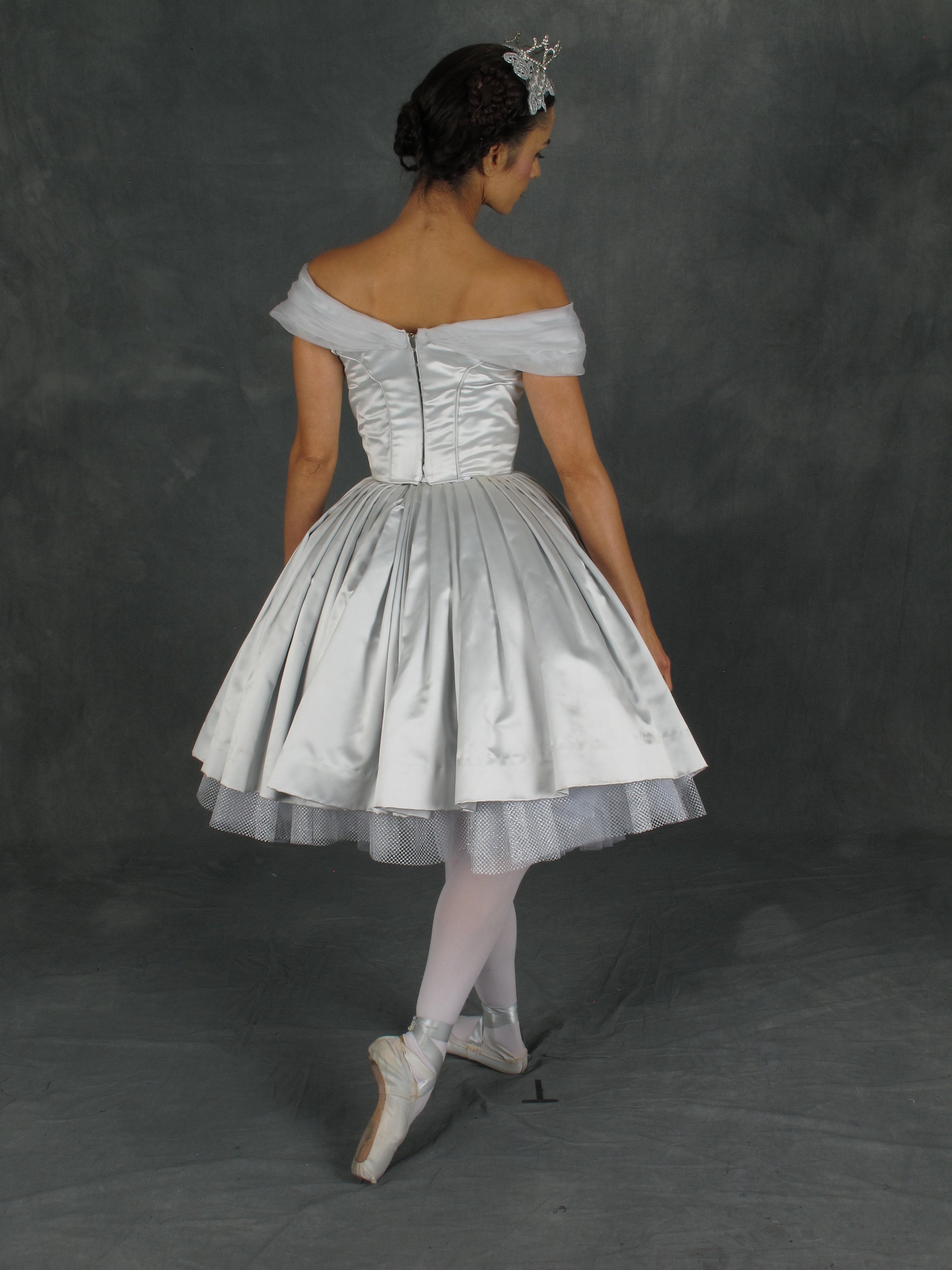 108125. BALLERINA. VISHMID.BACK .jpg