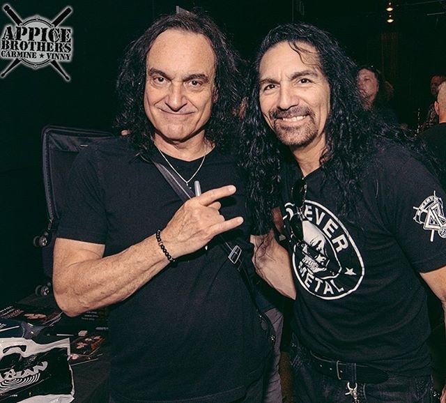 Great seeing Vinnie at the Master Class! @chris.womble @vinnieappiceatthedrums #seattle .
.
.
.
.
.
.
.
.
.
#hardrockmusic #heavymetalmusic #hardrock #rock #rocknroll #rockandroll #rockstars #alternativemetal #altrockseattle #rocklife #blessed #sonor