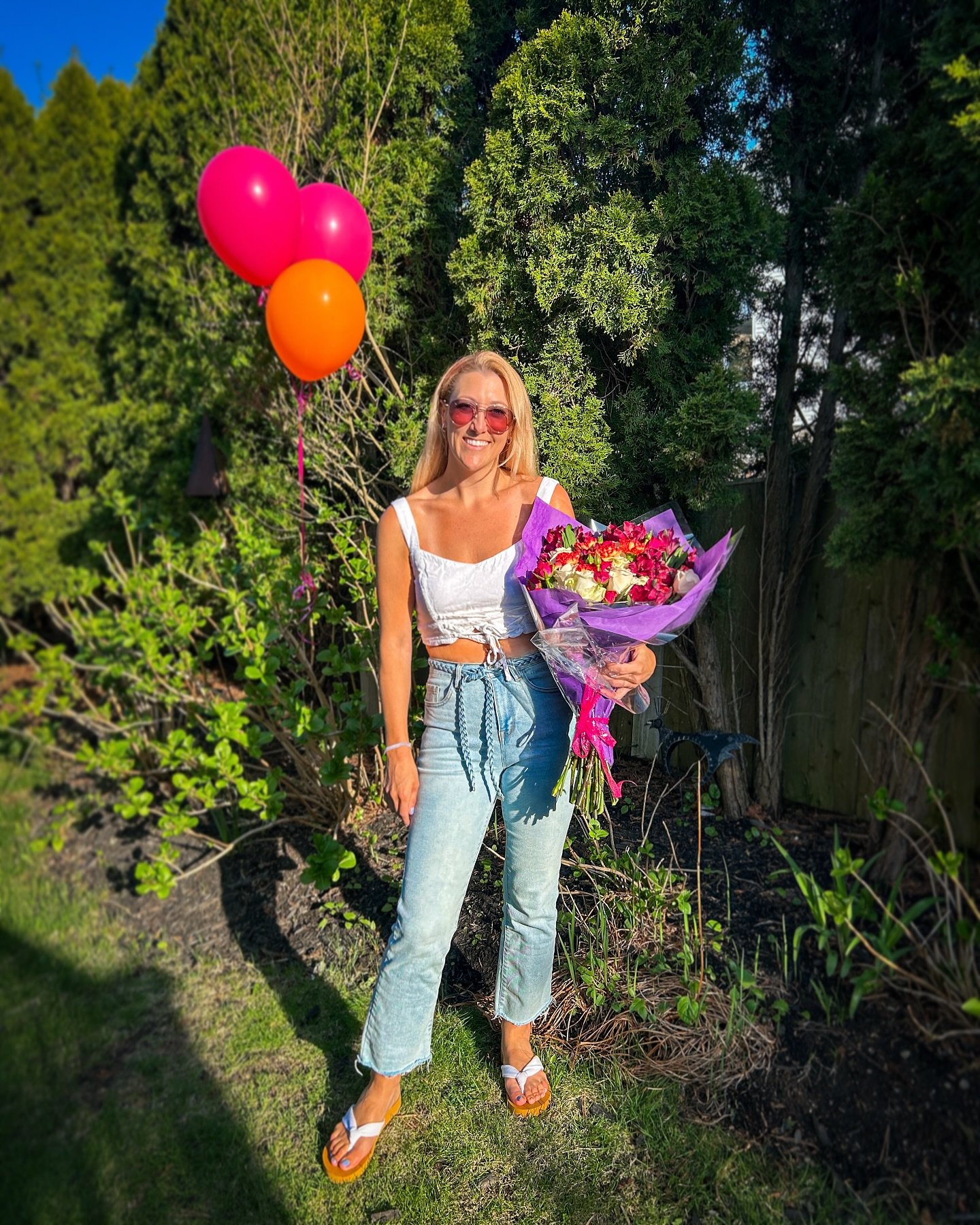what a wild ride this past month has been! thanks to everyone who&rsquo;s helped THE WIND WEAVER take flight. 🐦&zwj;🔥 I&rsquo;ve felt your love coming my way in all directions, from the USA to Canada to the UK to France to Portugal to Sweden to Spa