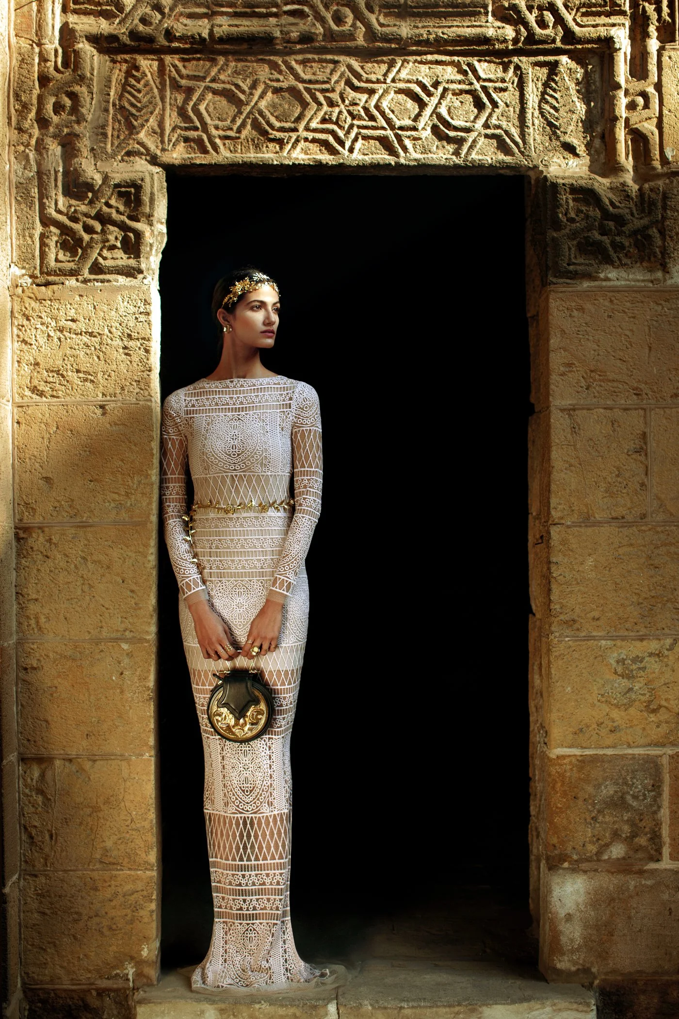 Bassam-Allam---Tara-Emad-Vogue-Okhtein-1.jpg