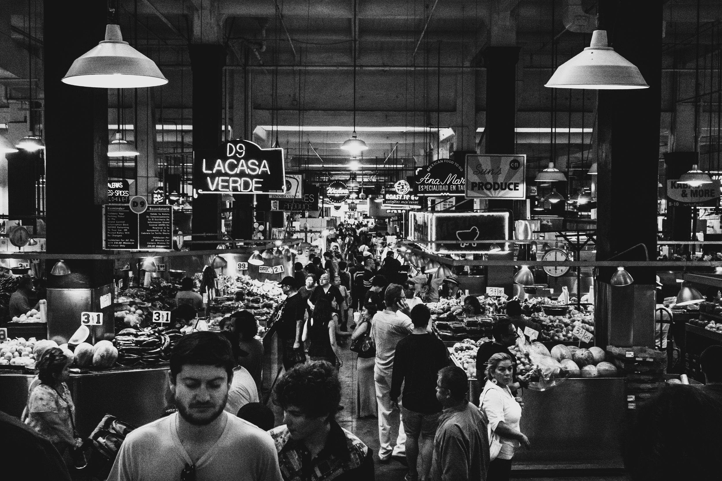 People at the Grand Central Market, Los Angeles