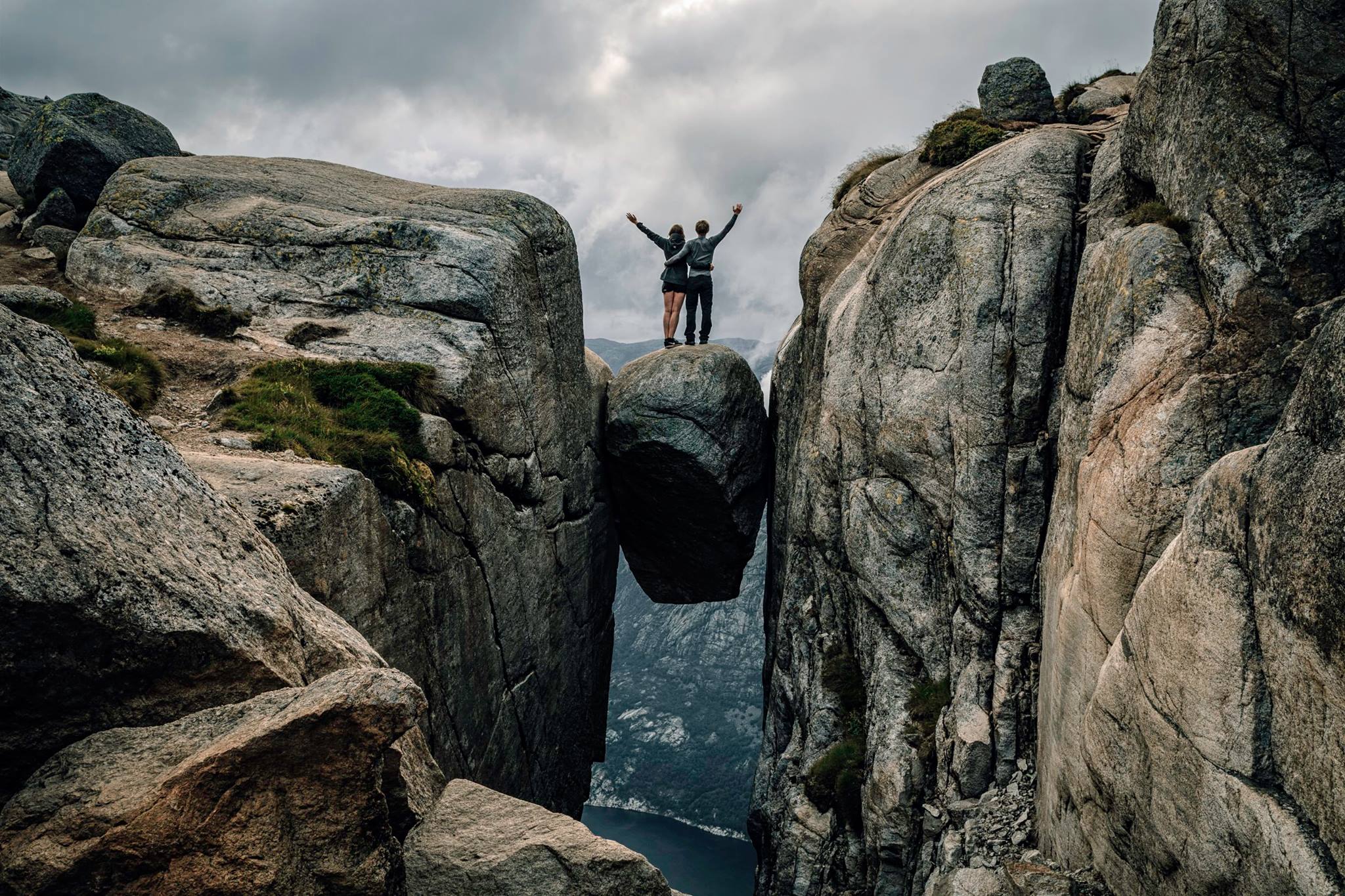 Sharing is caring. Me and my Couchsurfing guest together on my dream hike.