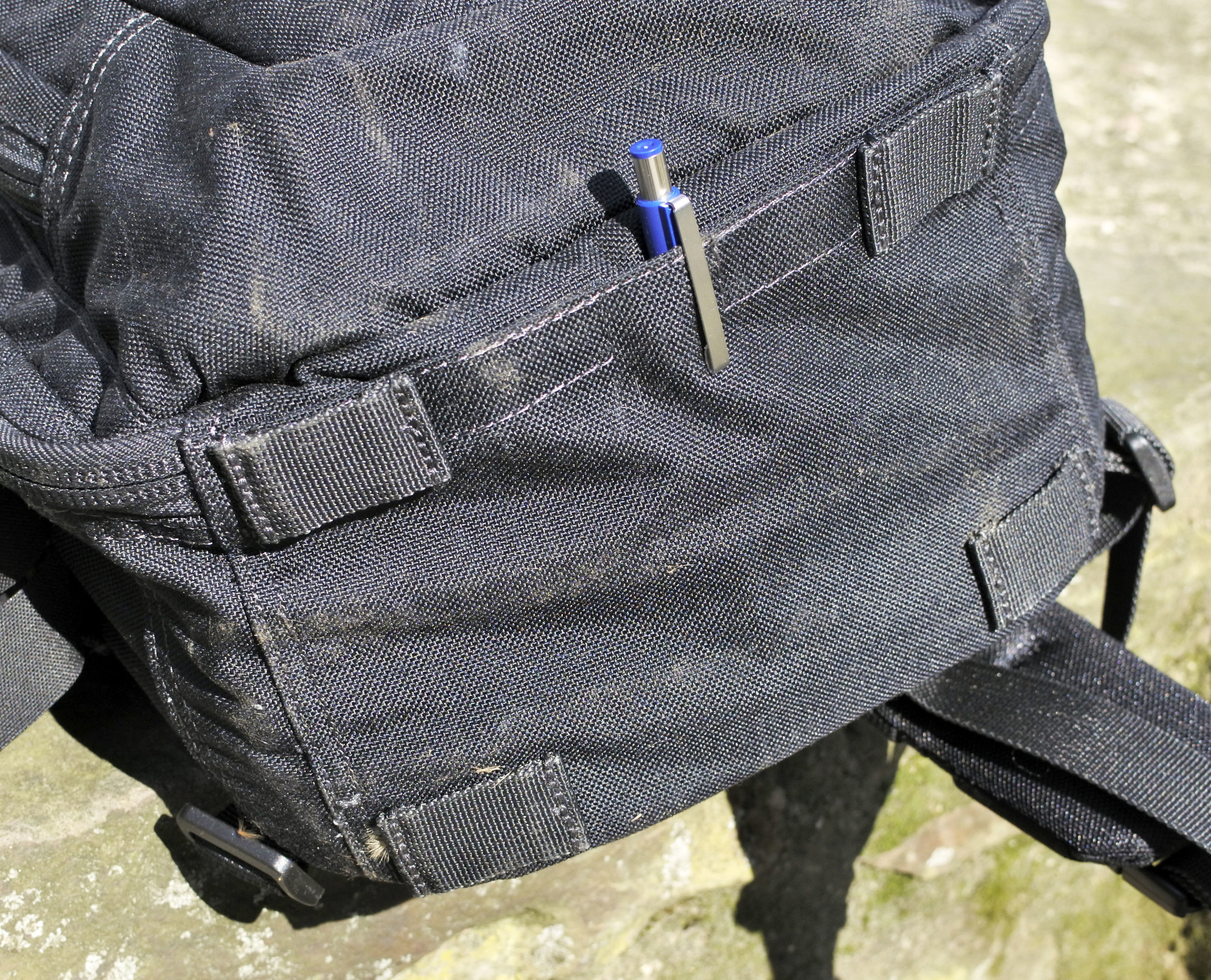 crosshatch sling pack 19l
