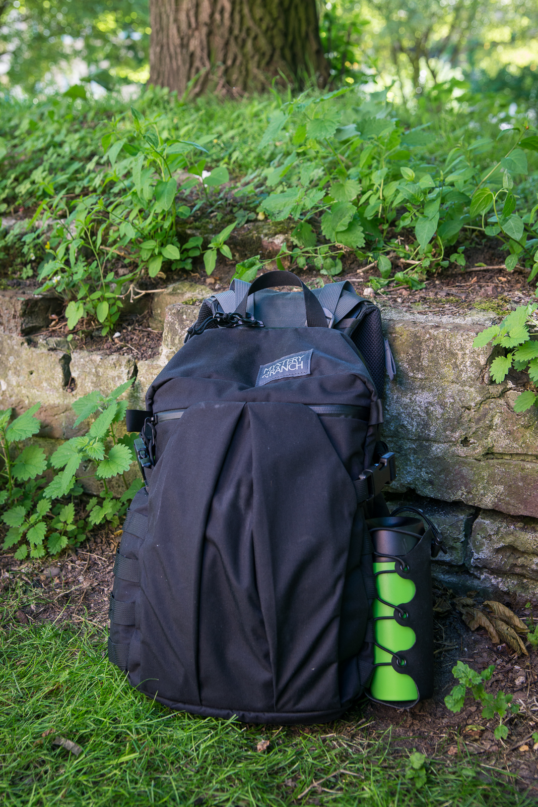Low profile front. The Teeter Pouch from OV Innovations is not included. 