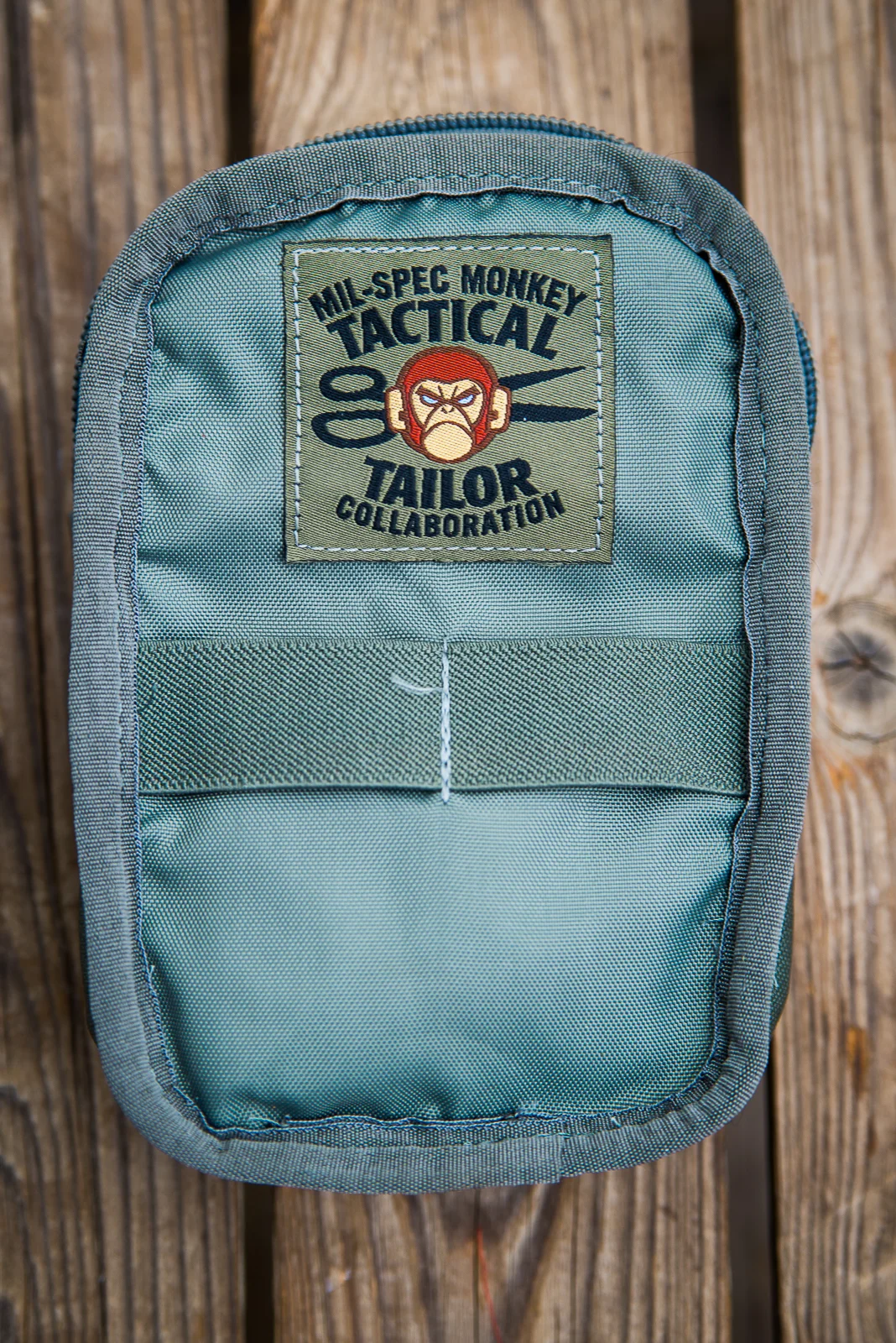 The front side of the main compartment, turned inside out. 